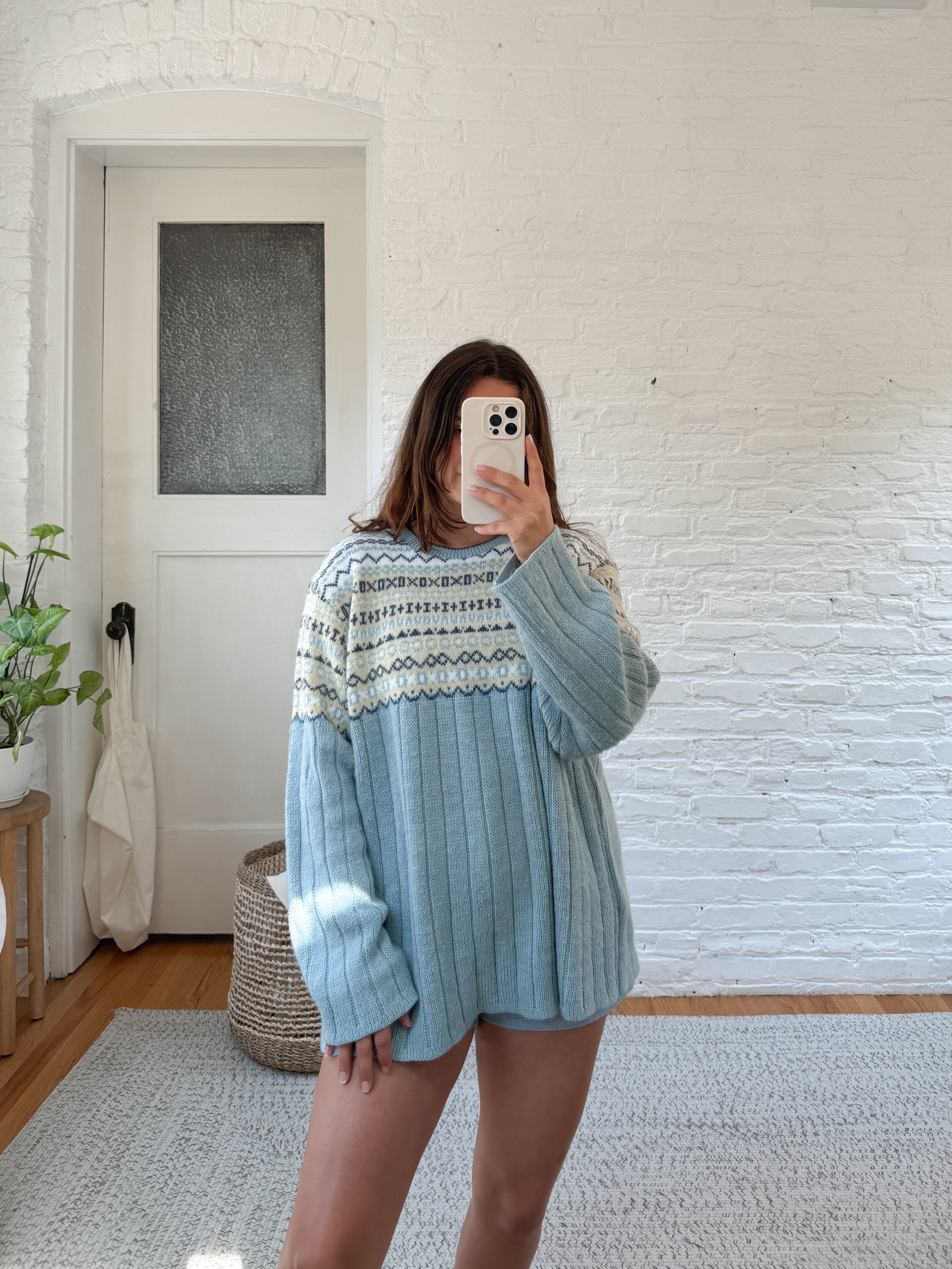 The Pale Blue Pattern Sweater (XL)