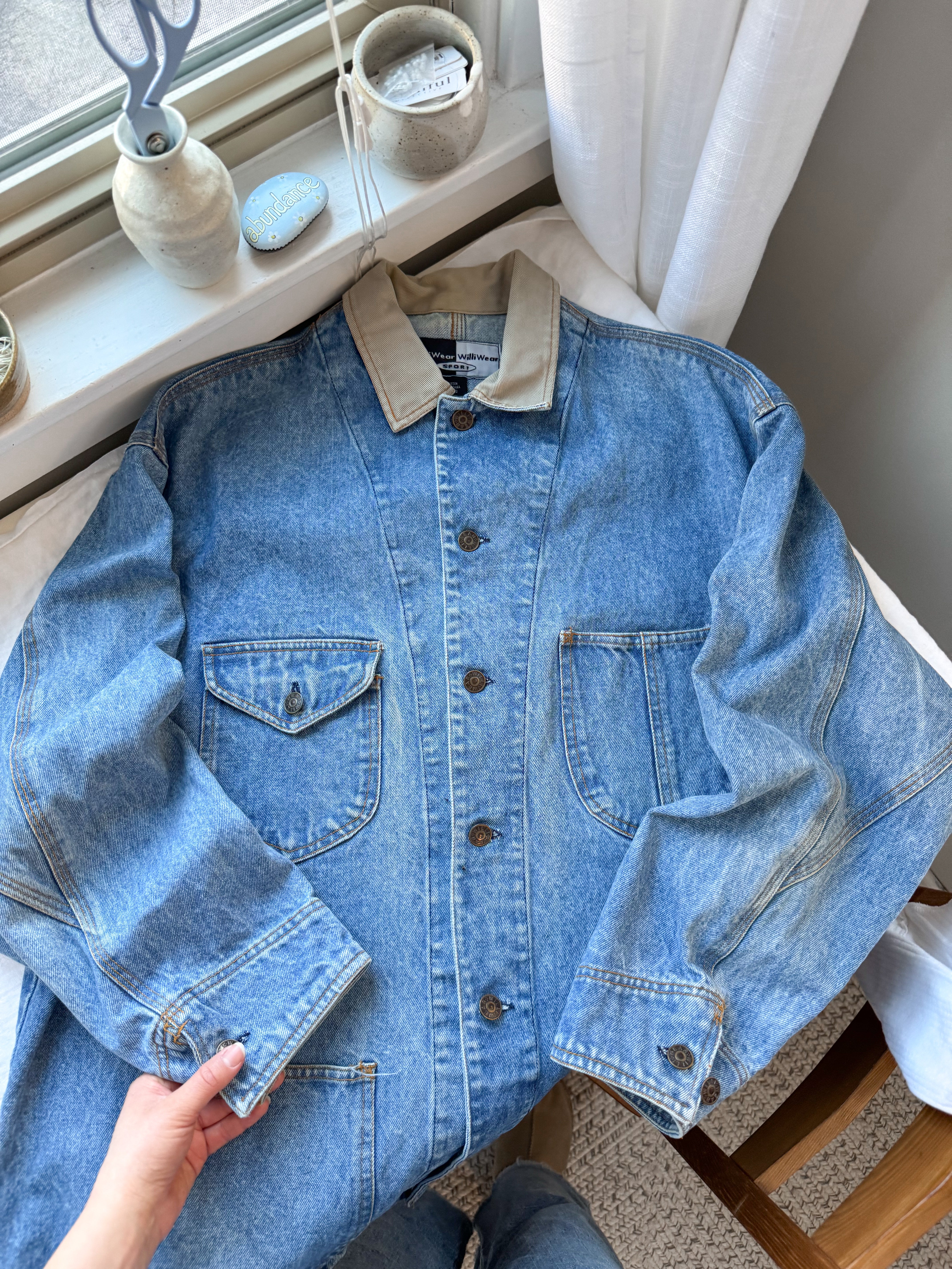 The Chilly Denim Chore Coat (L)