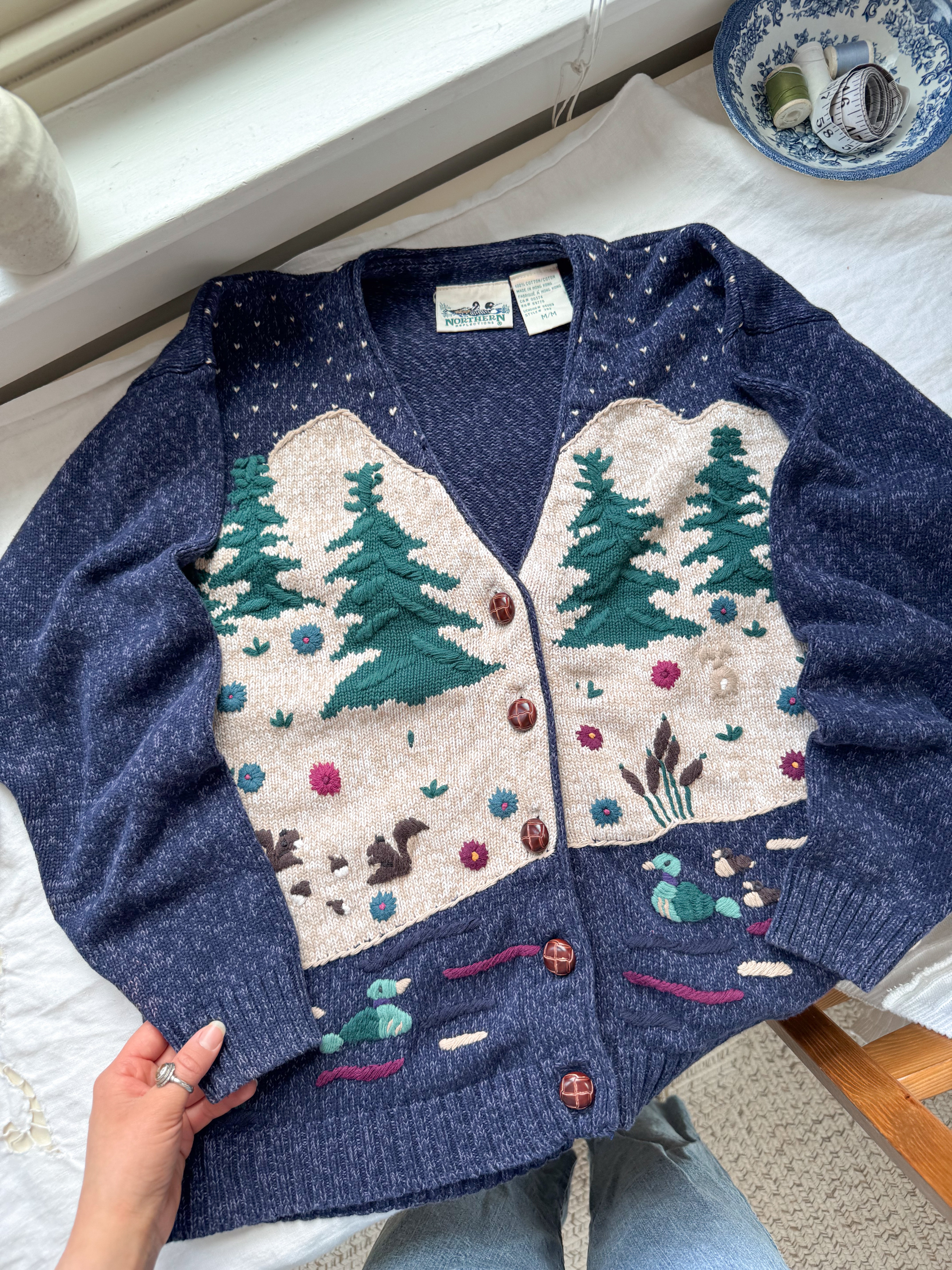 The Outdoor Critter Cardigan (M)