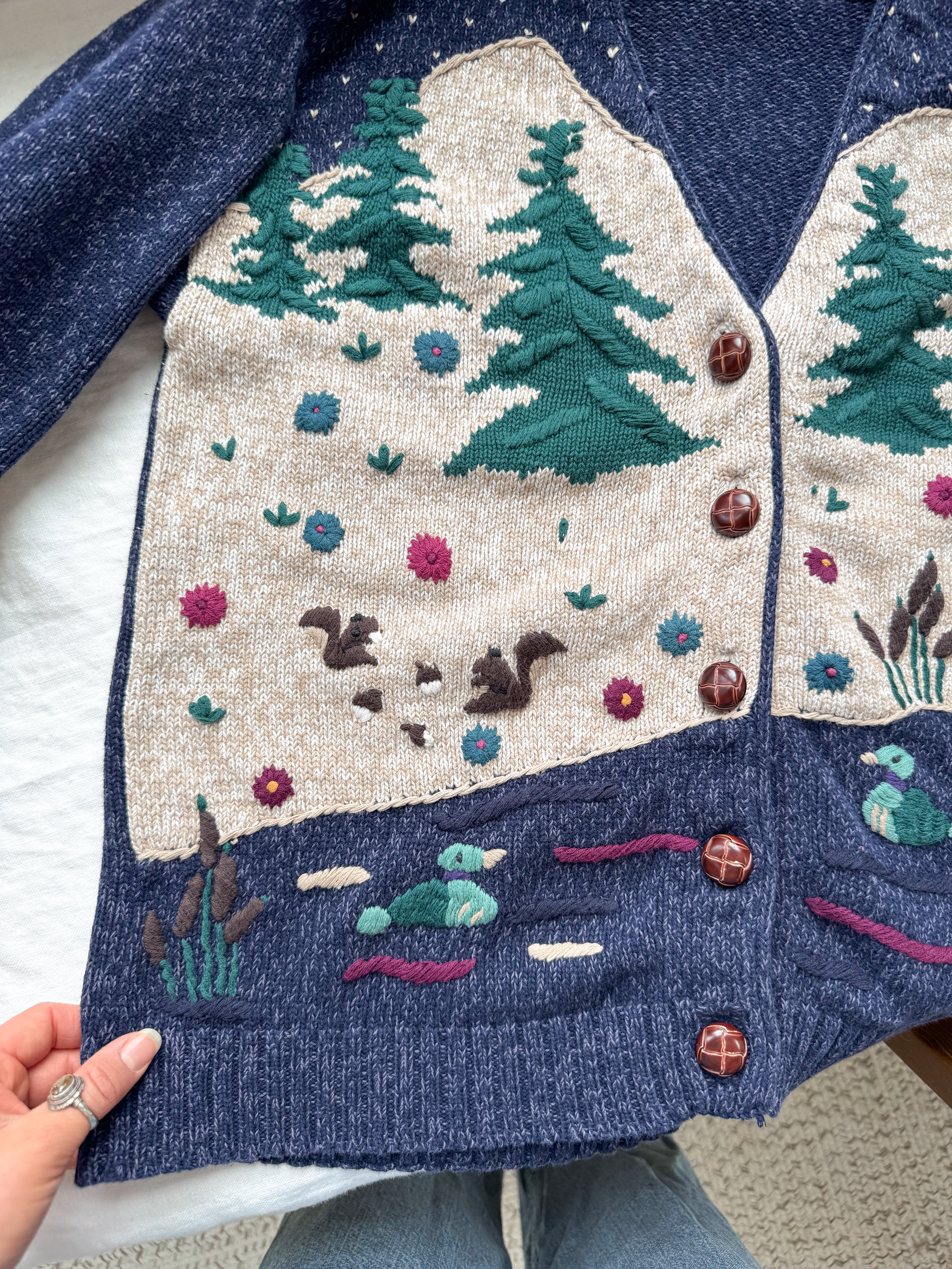 The Outdoor Critter Cardigan (M)