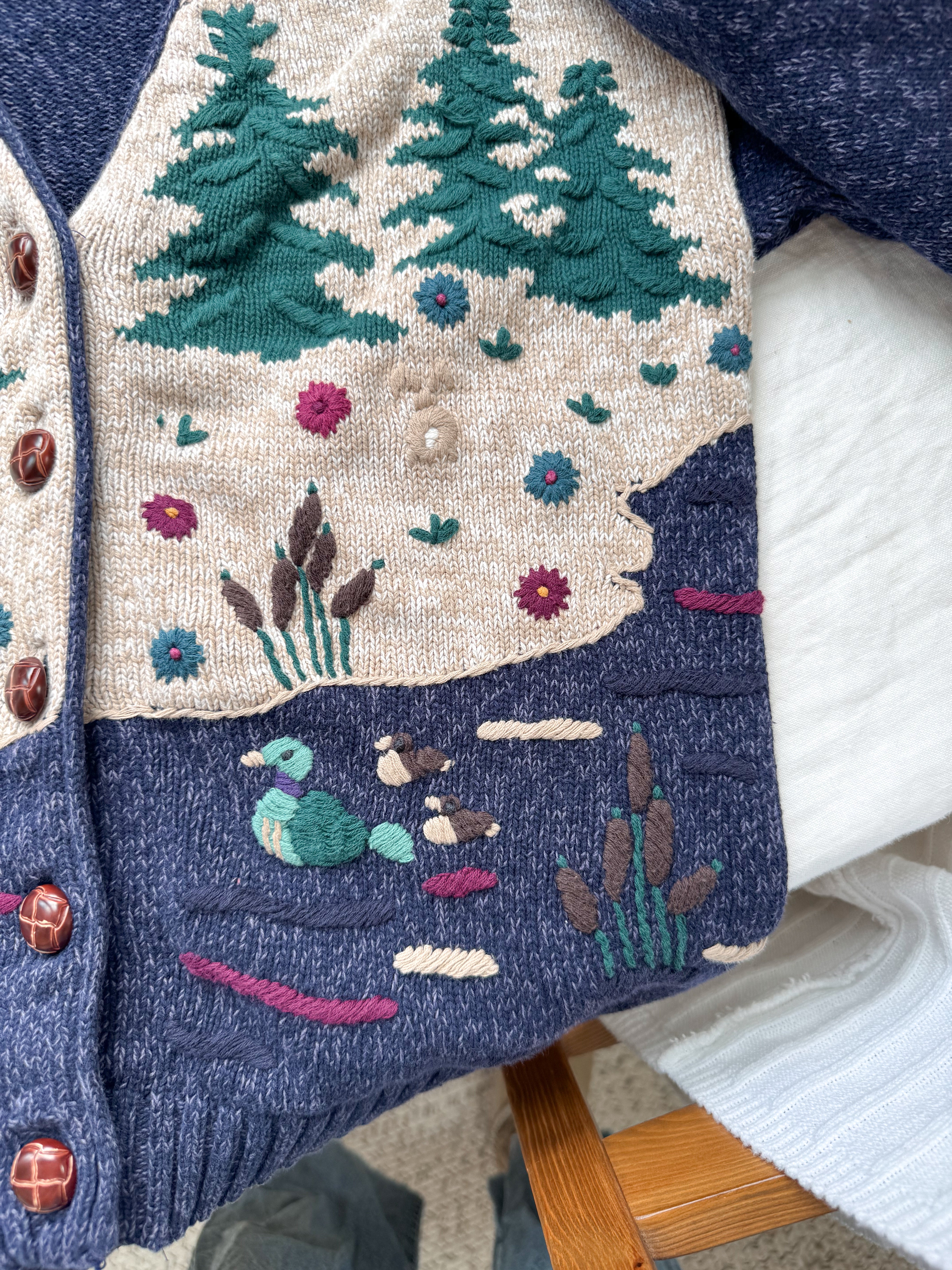 The Outdoor Critter Cardigan (M)