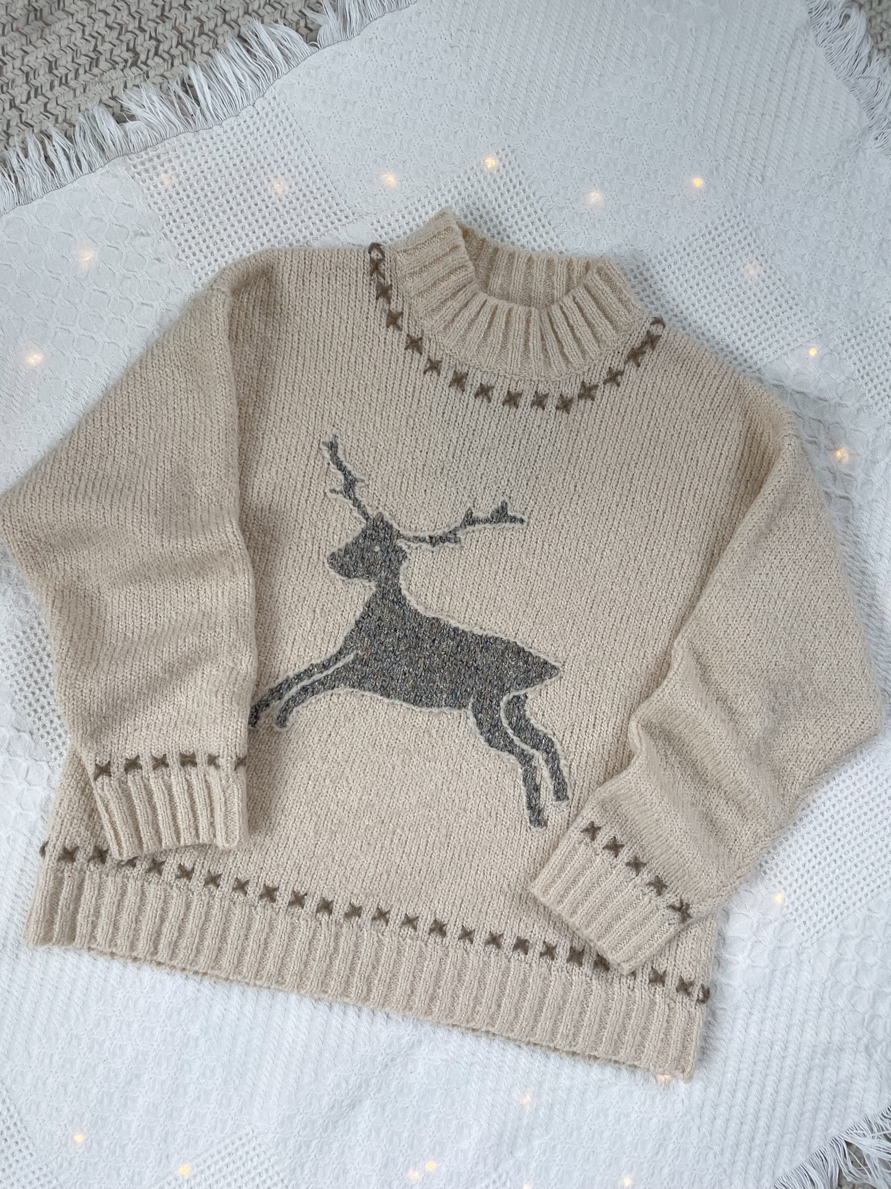 The Cream Reindeer Sweater (XL)