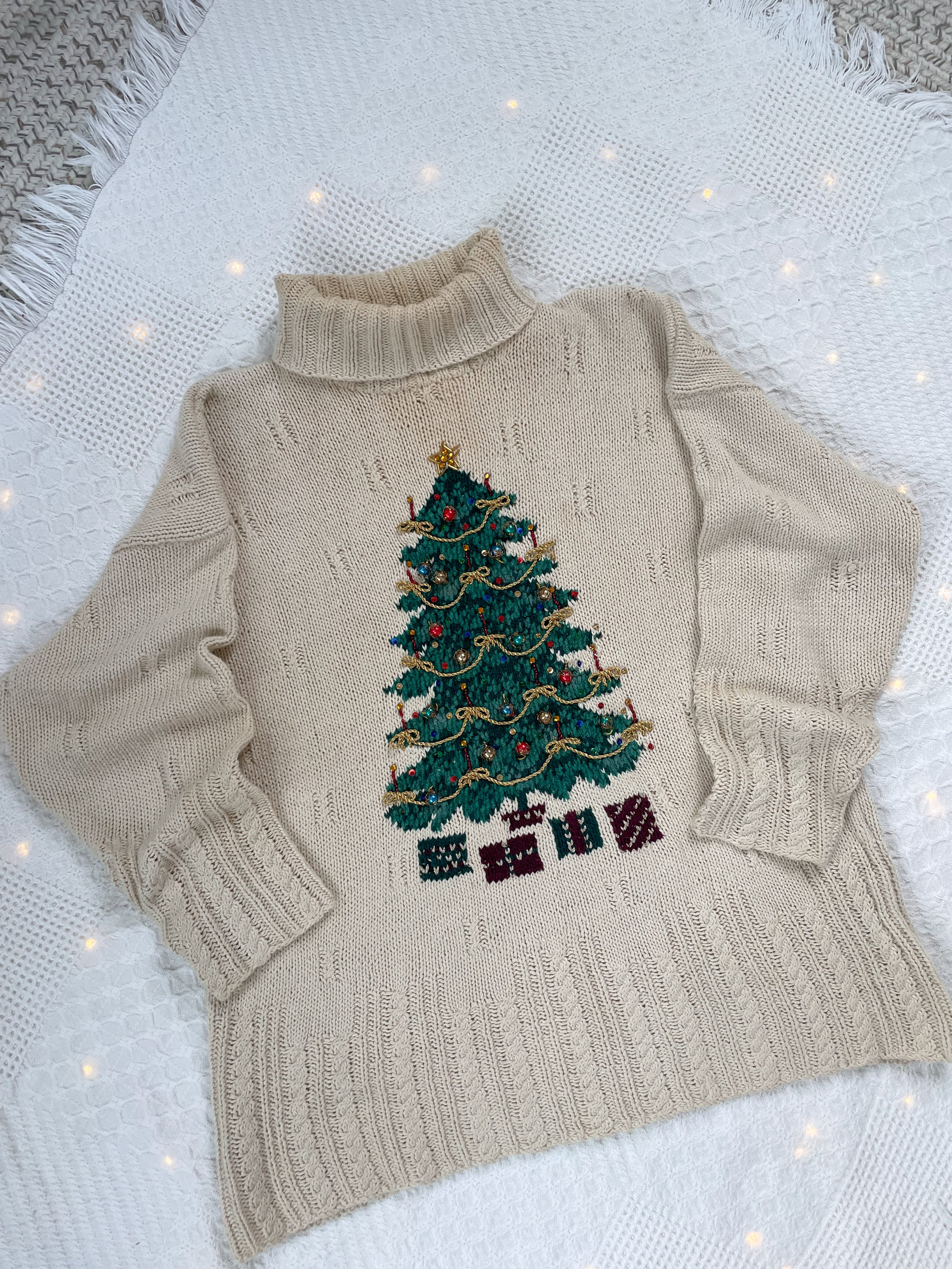 The Cream Christmas Tree Knit (L)