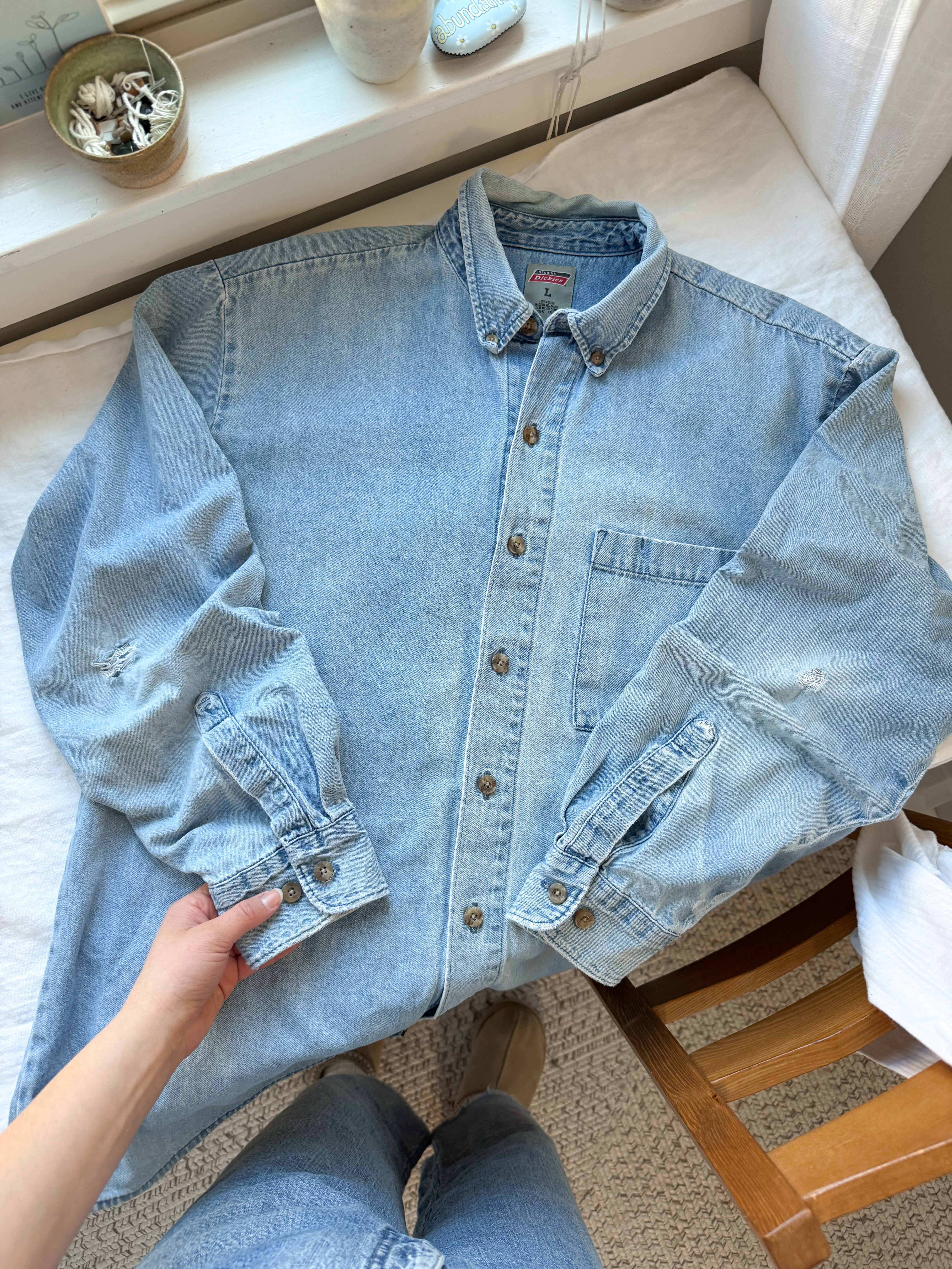 The Flurry Denim Button Up (L)