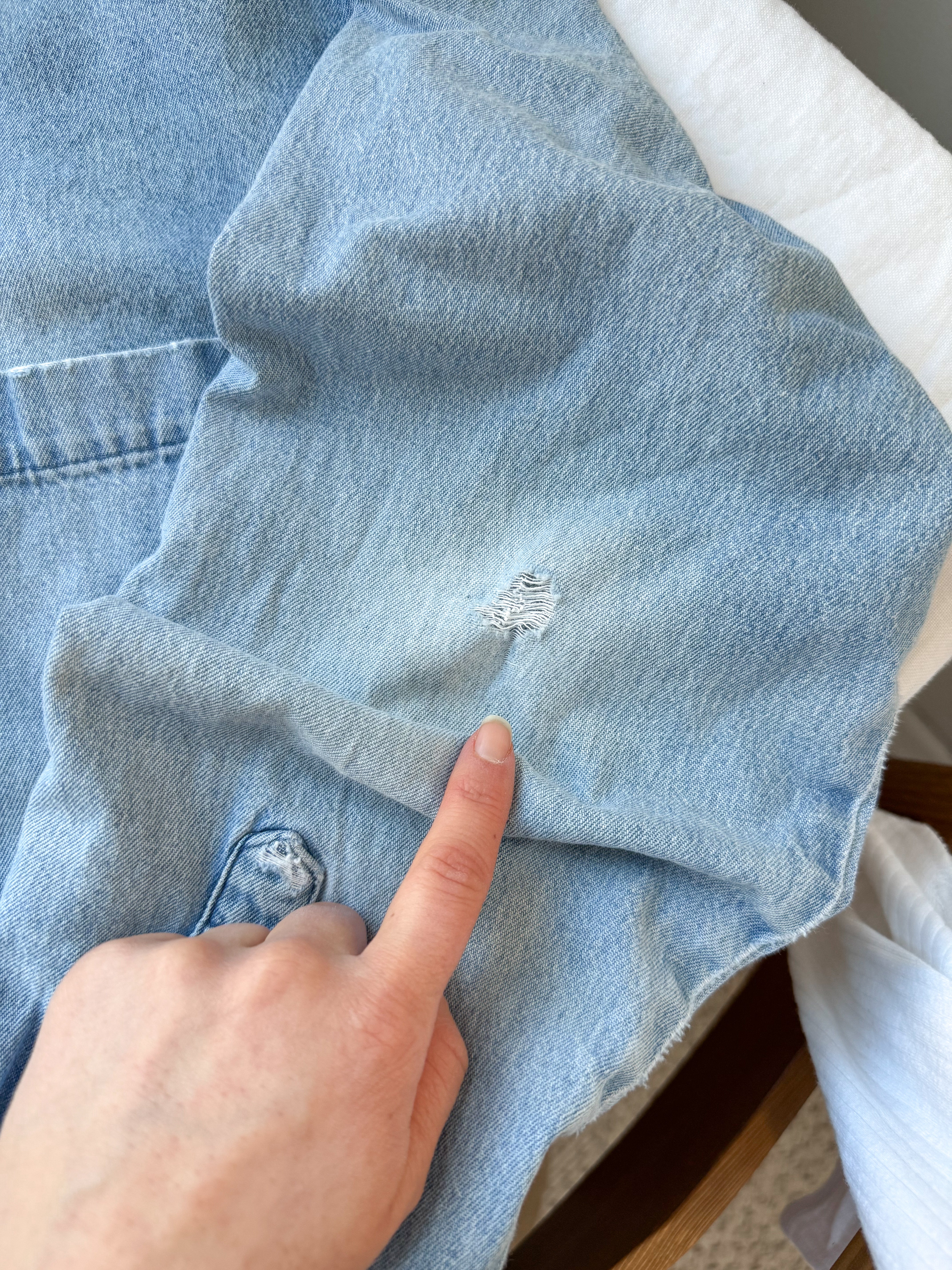 The Flurry Denim Button Up (L)
