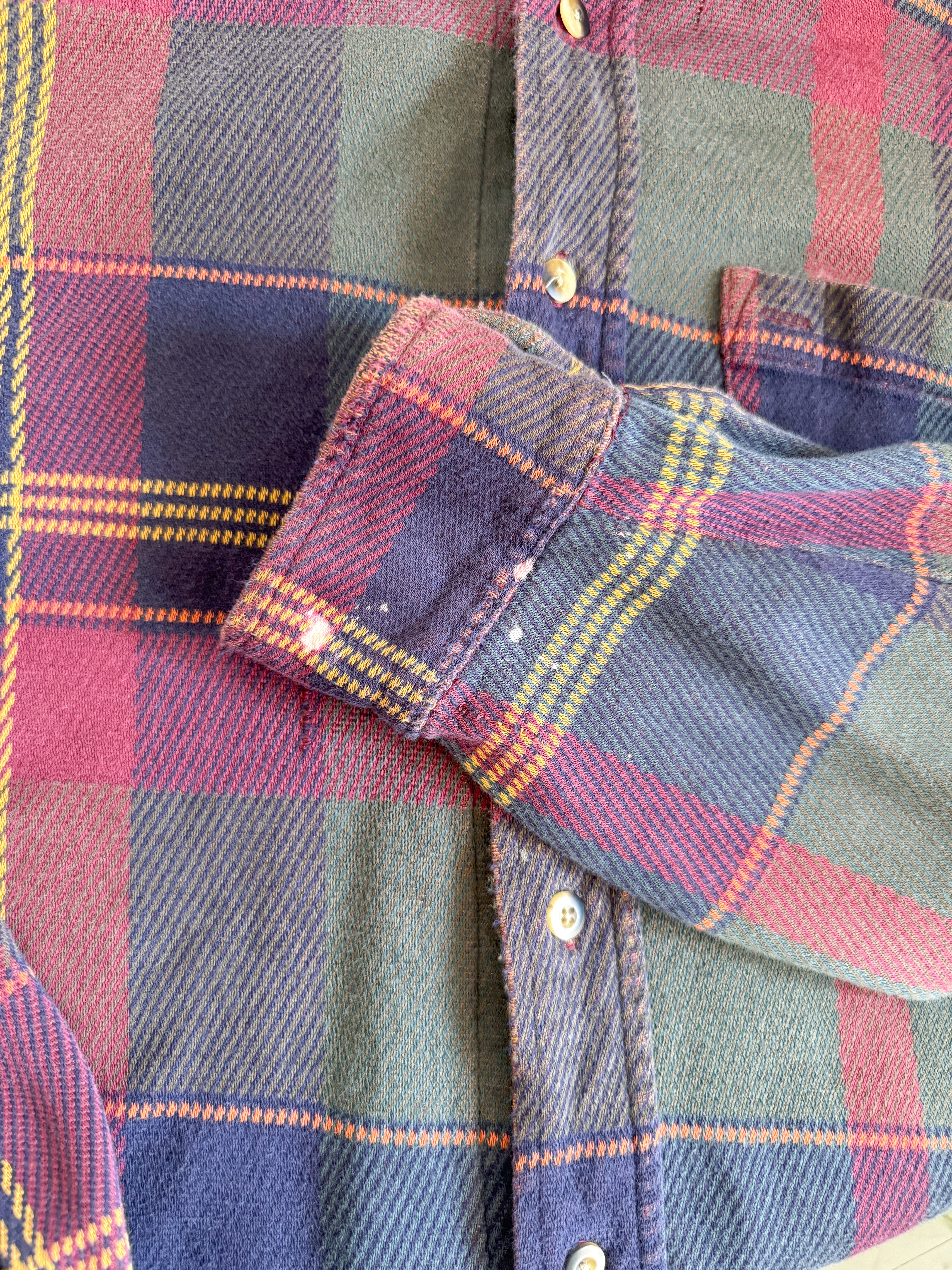 The Outdoorsman Flannel (L)