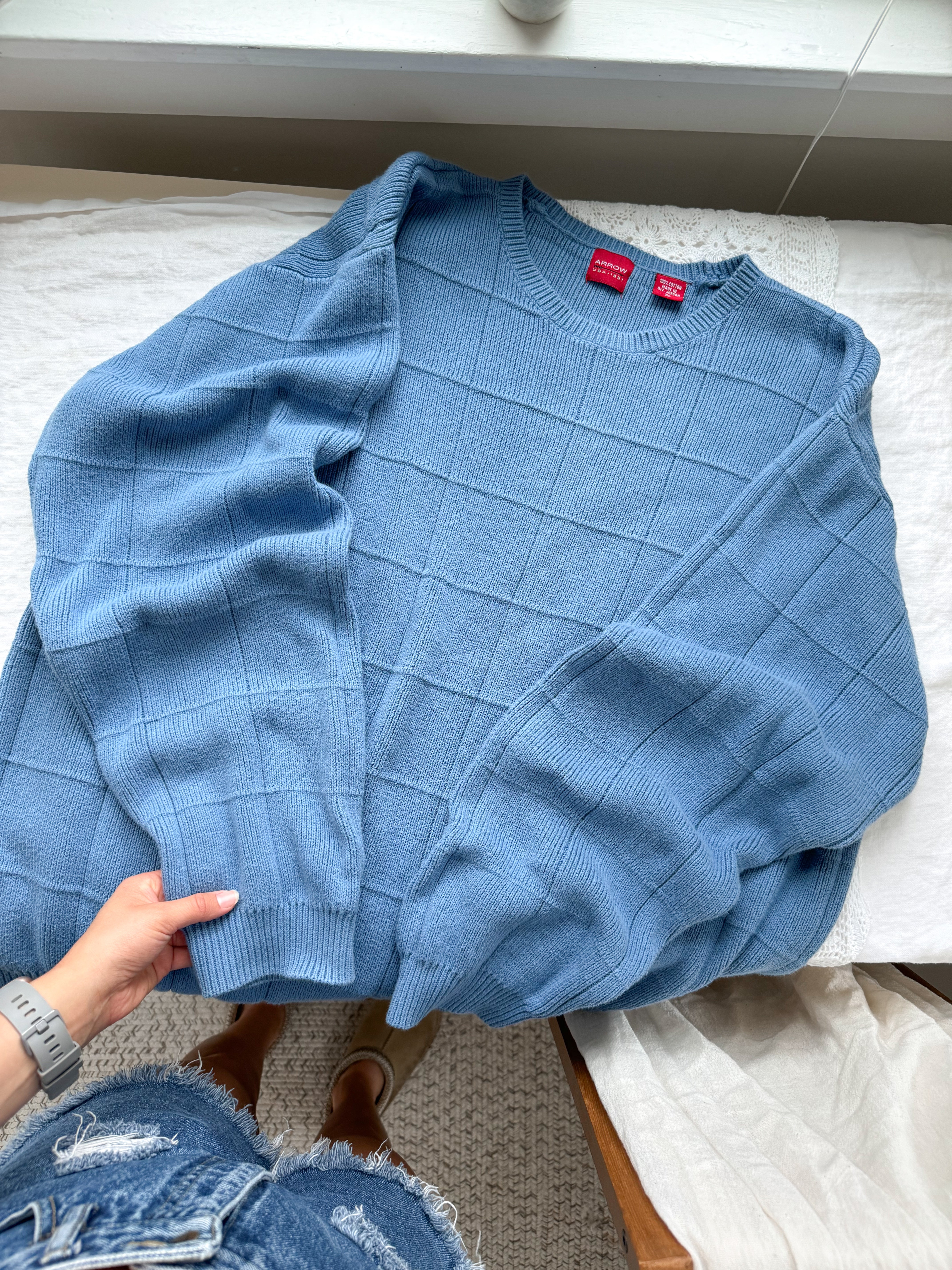 The Blue Checkered Sweater (XL)