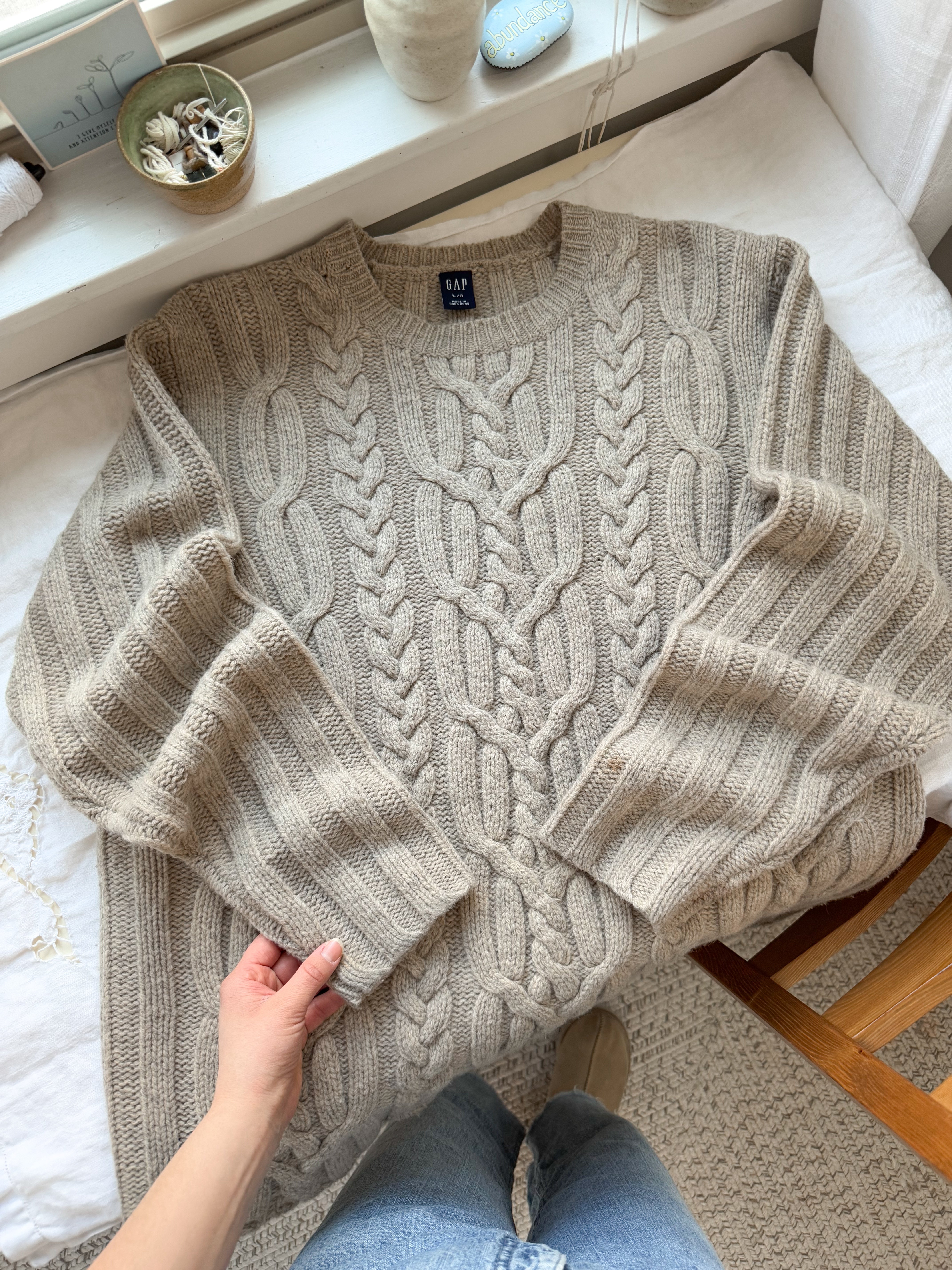 The Oatmeal Mist Sweater (L)