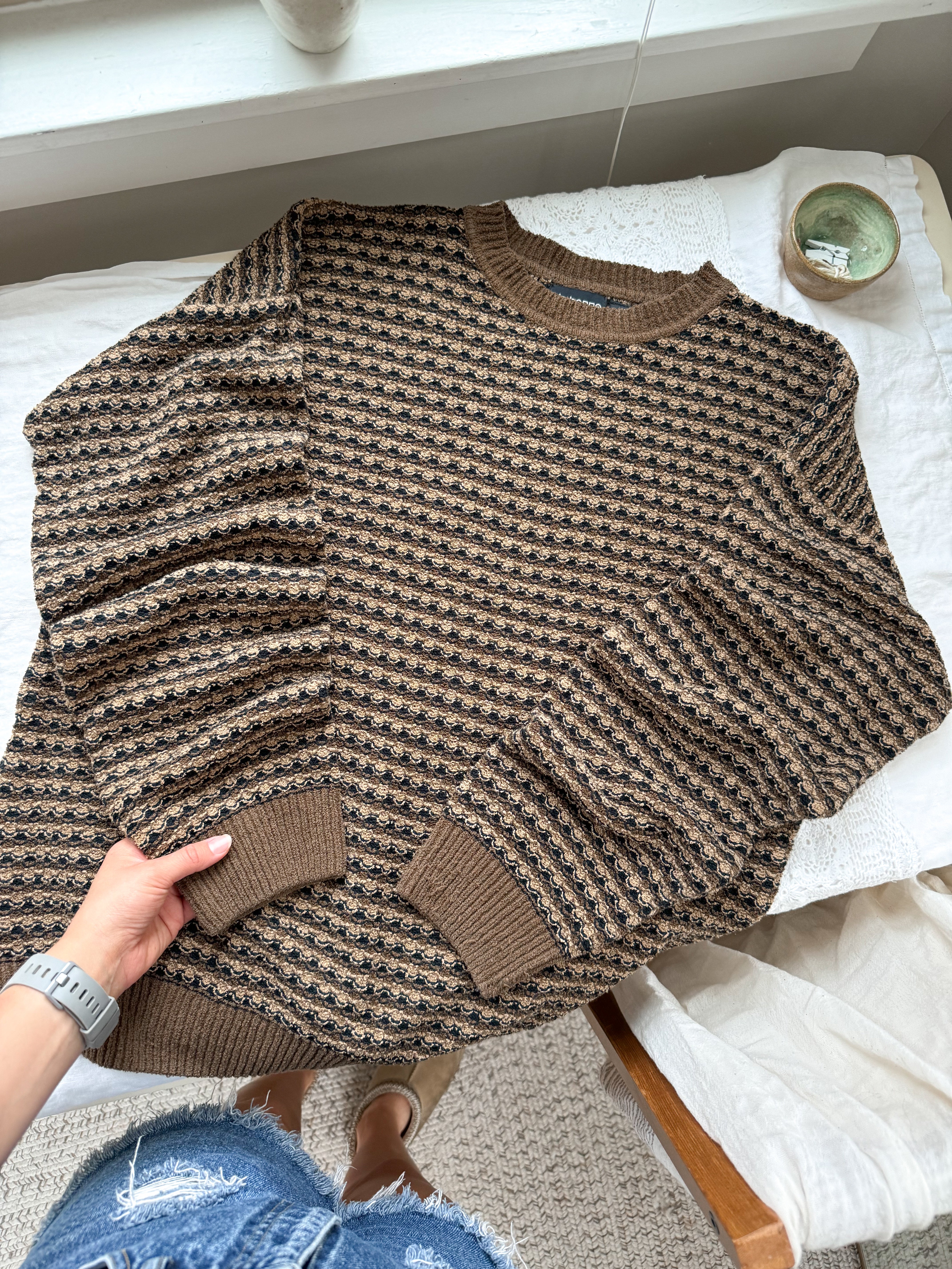 The Brown Toned Squiggle Sweater (XL)