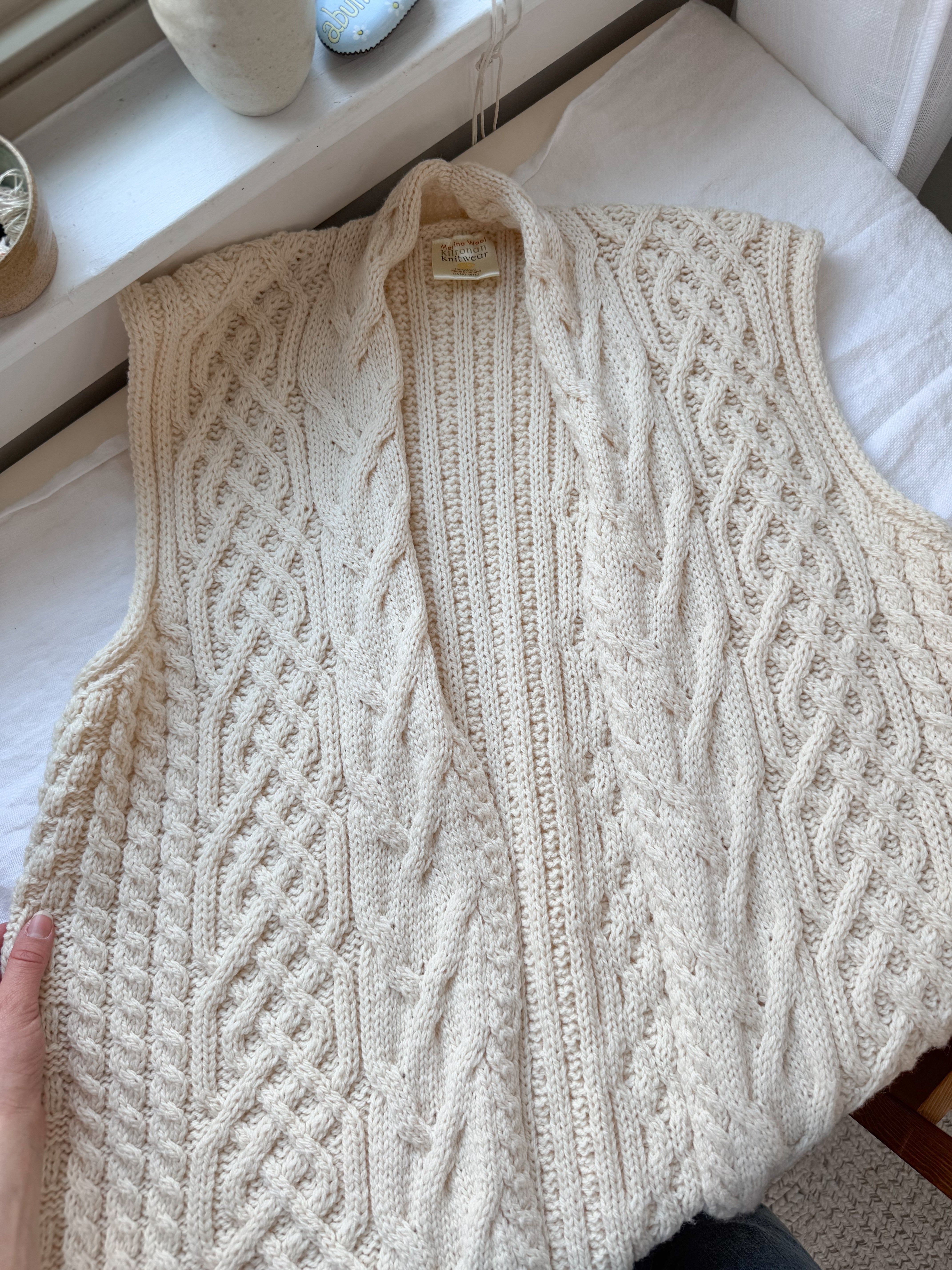 The Celtic Knot Long Sweater Vest (M)