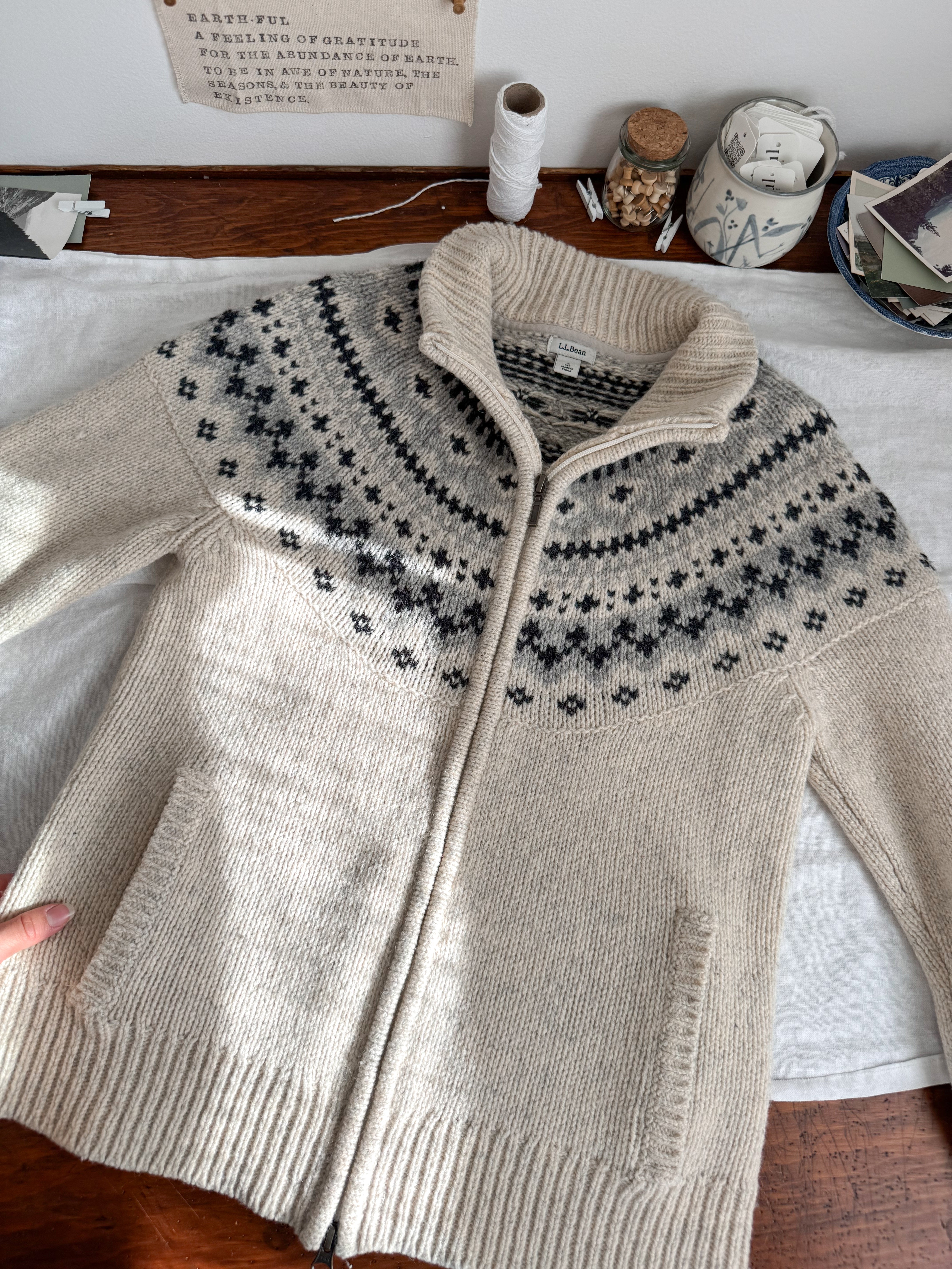 The Faire Isle Bean Zip Up (S)