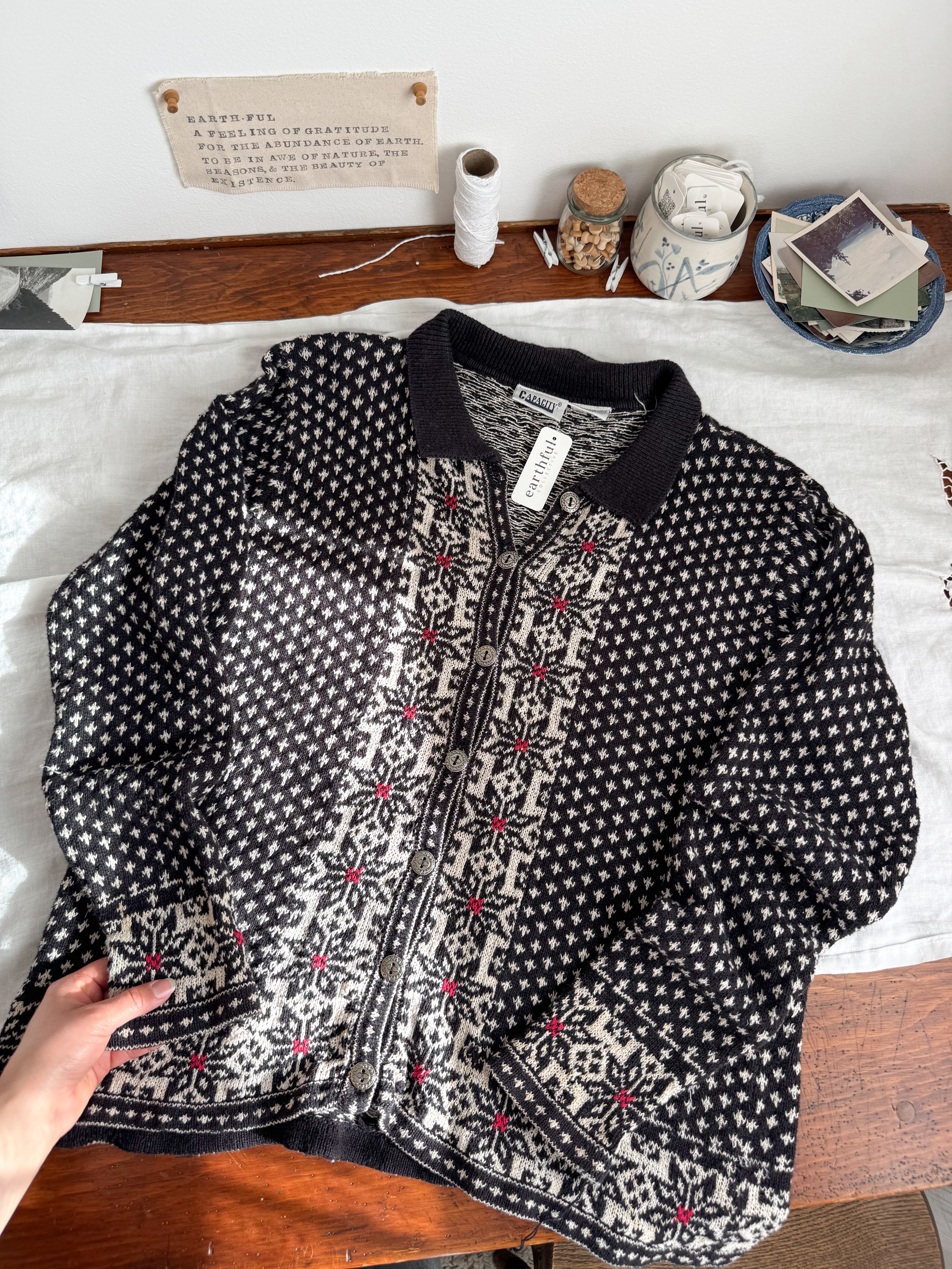 The Festive Star Cardigan (L)