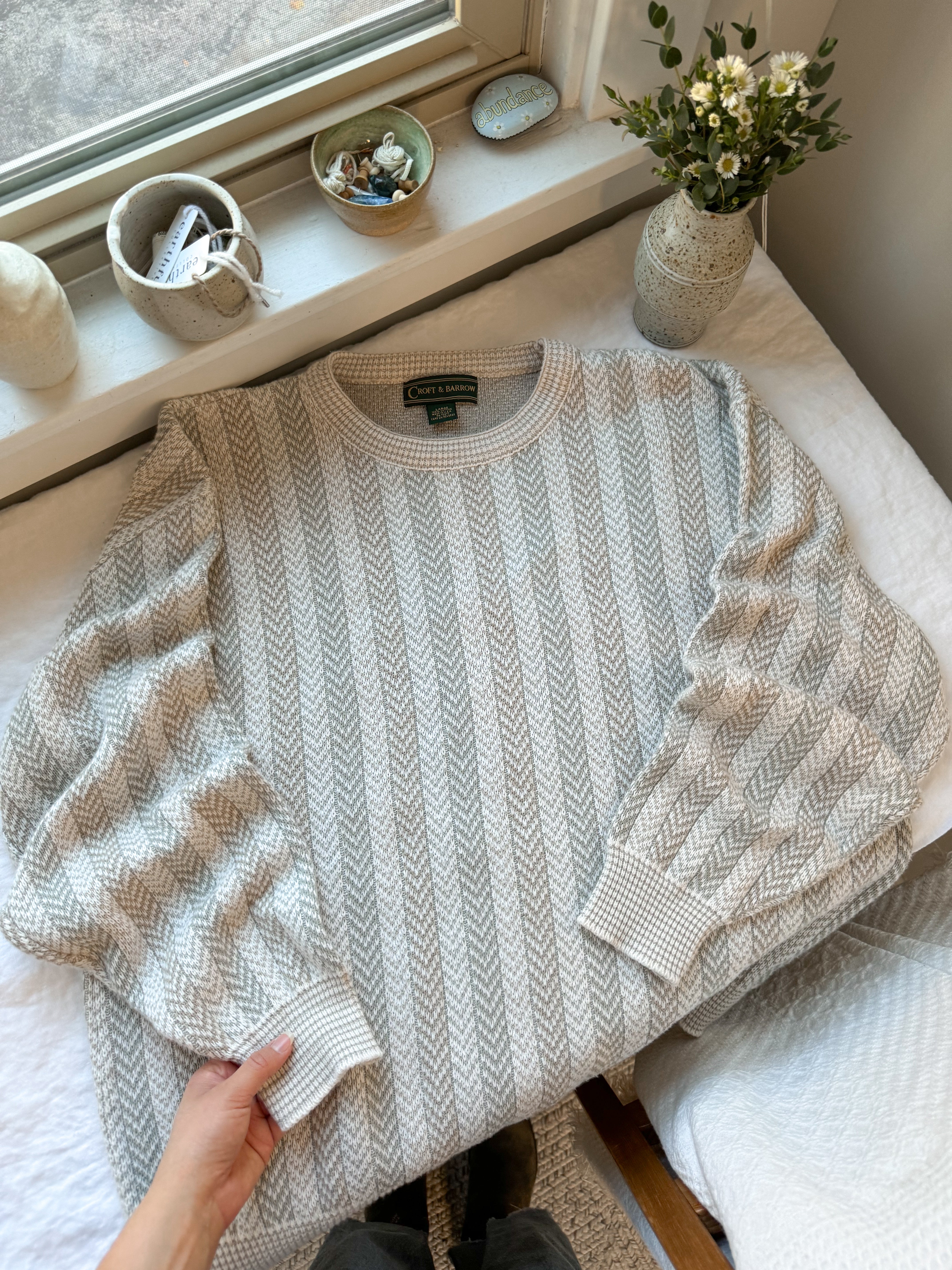 The Neutral Chevron Sweater (L)