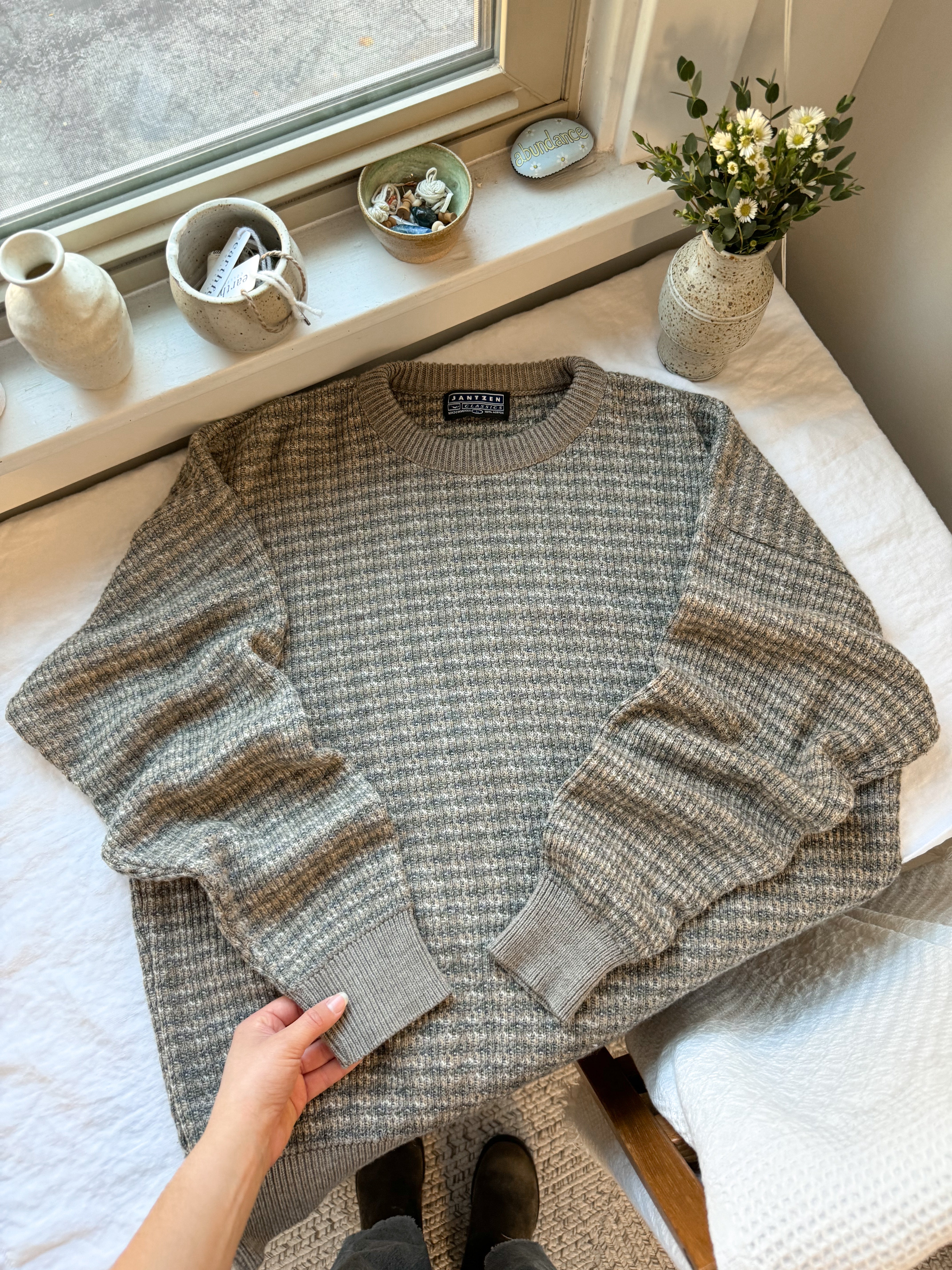 The Grey &amp; Beige Speckled Sweater (L)