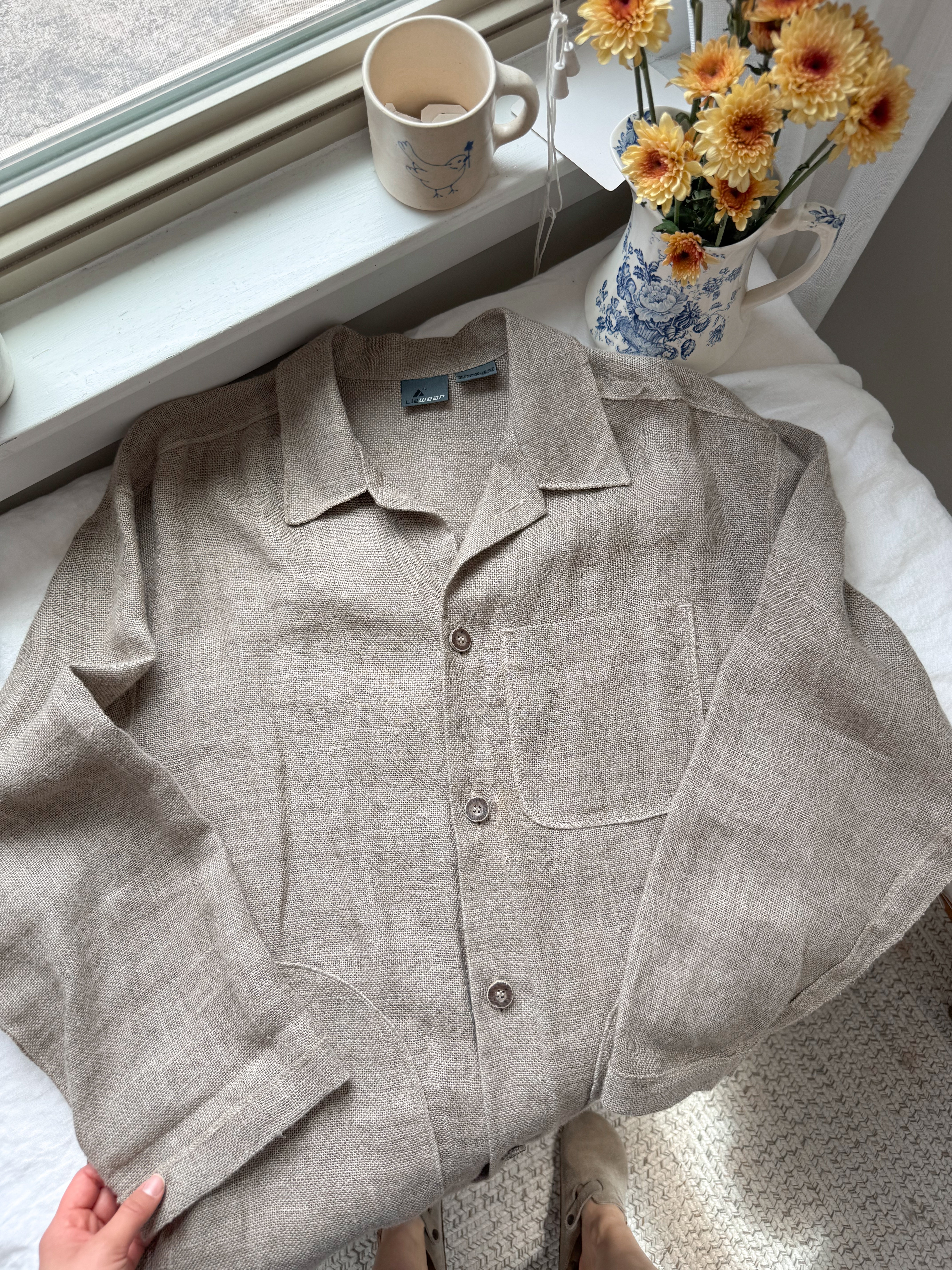 The Linen Chore Button Up (L)
