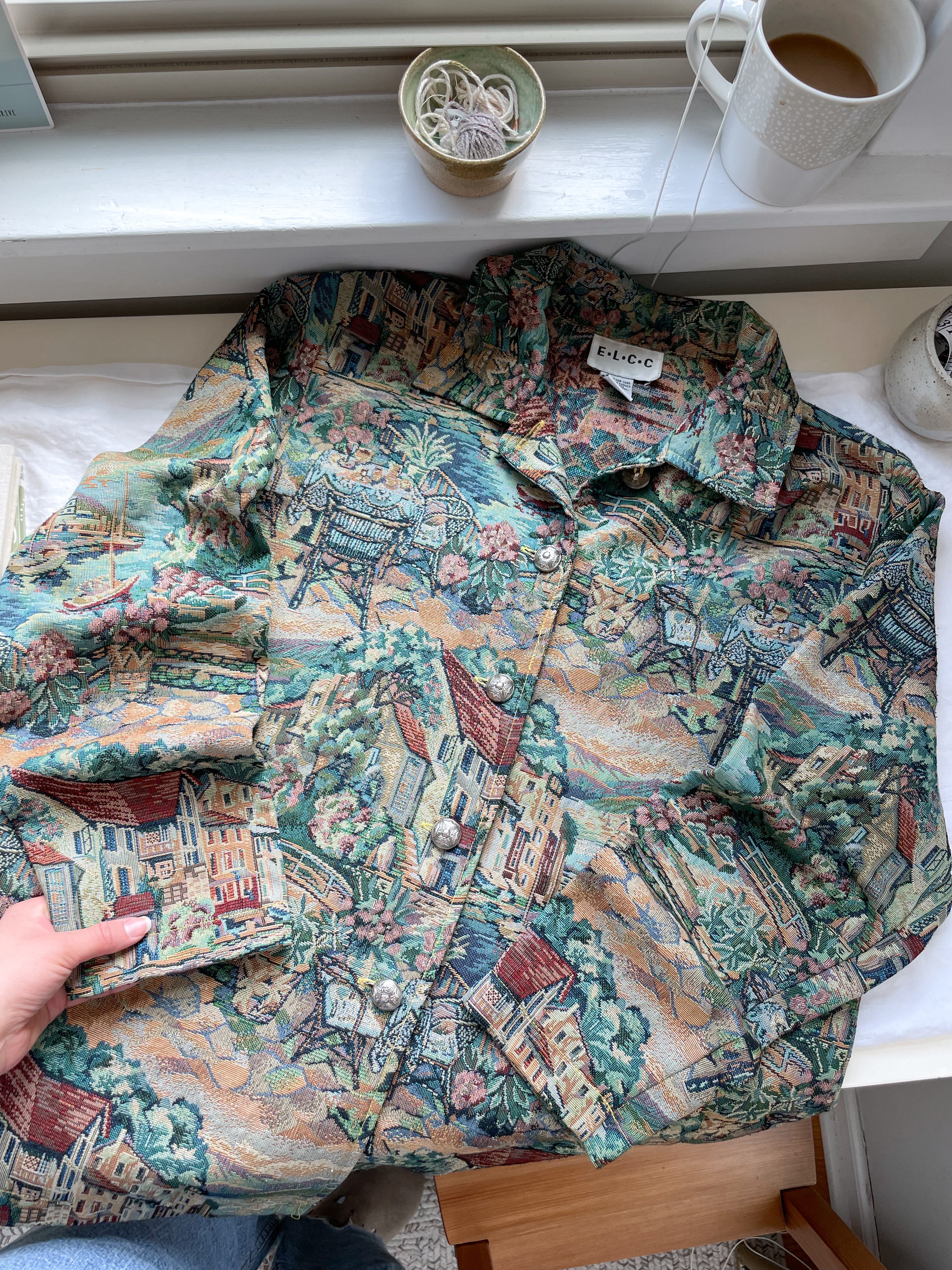 The European Cafe Tapestry Jacket (M)