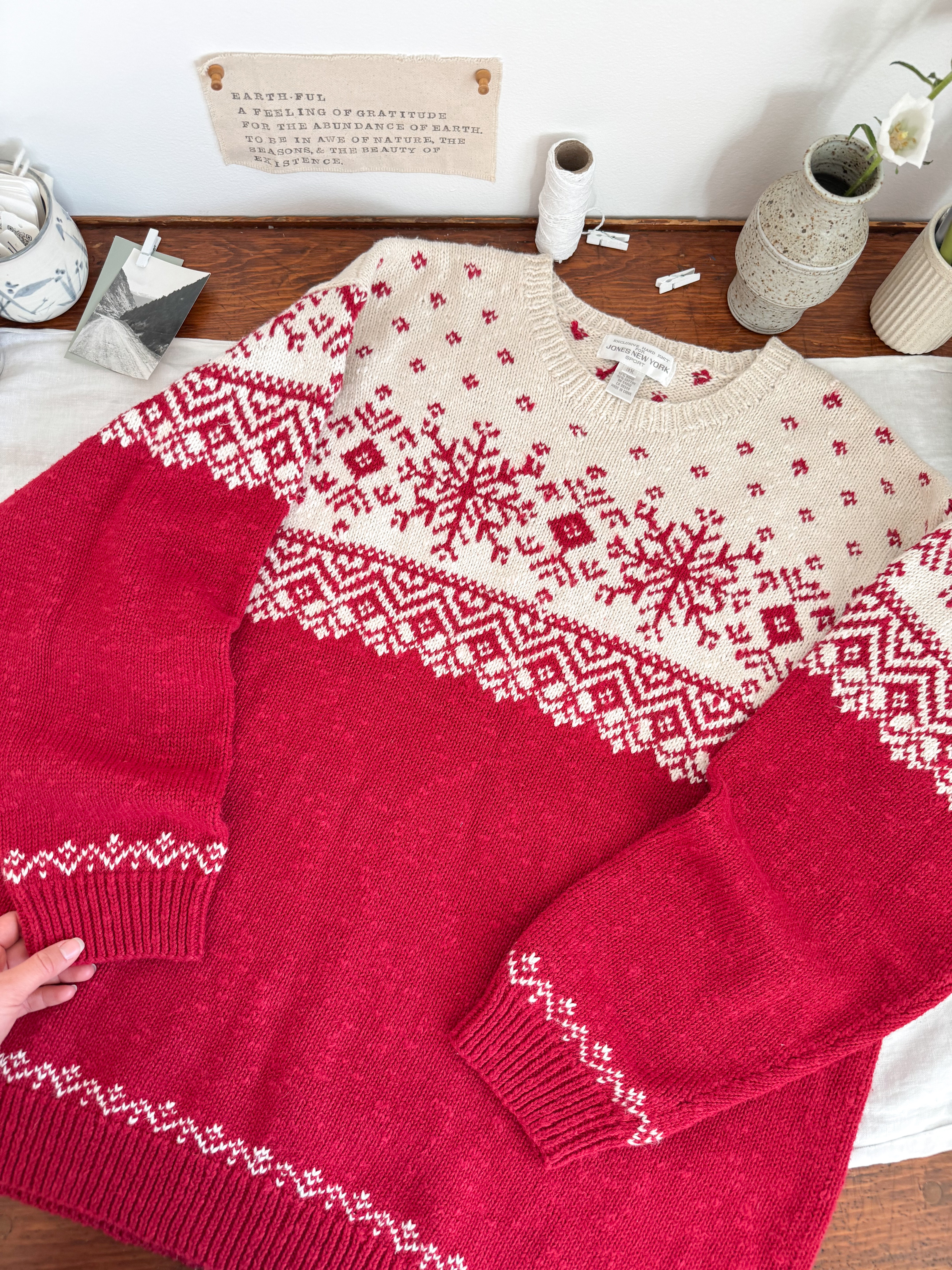 The Candy Cane Snowflake Sweater (XXL)