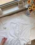 The Floral Embroidered Blouse (M)