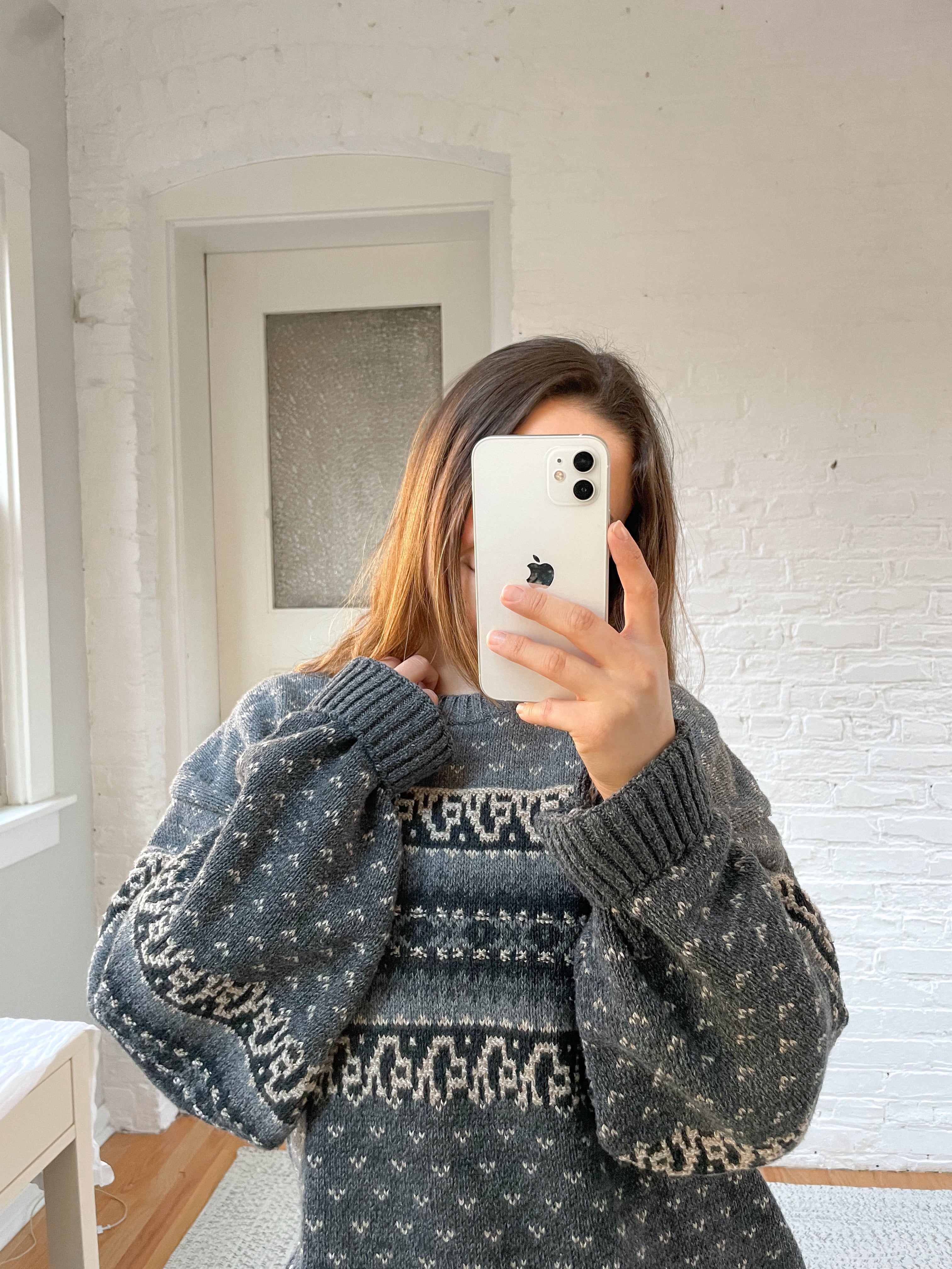 The Grey Toned Fair Isle Sweater (L)