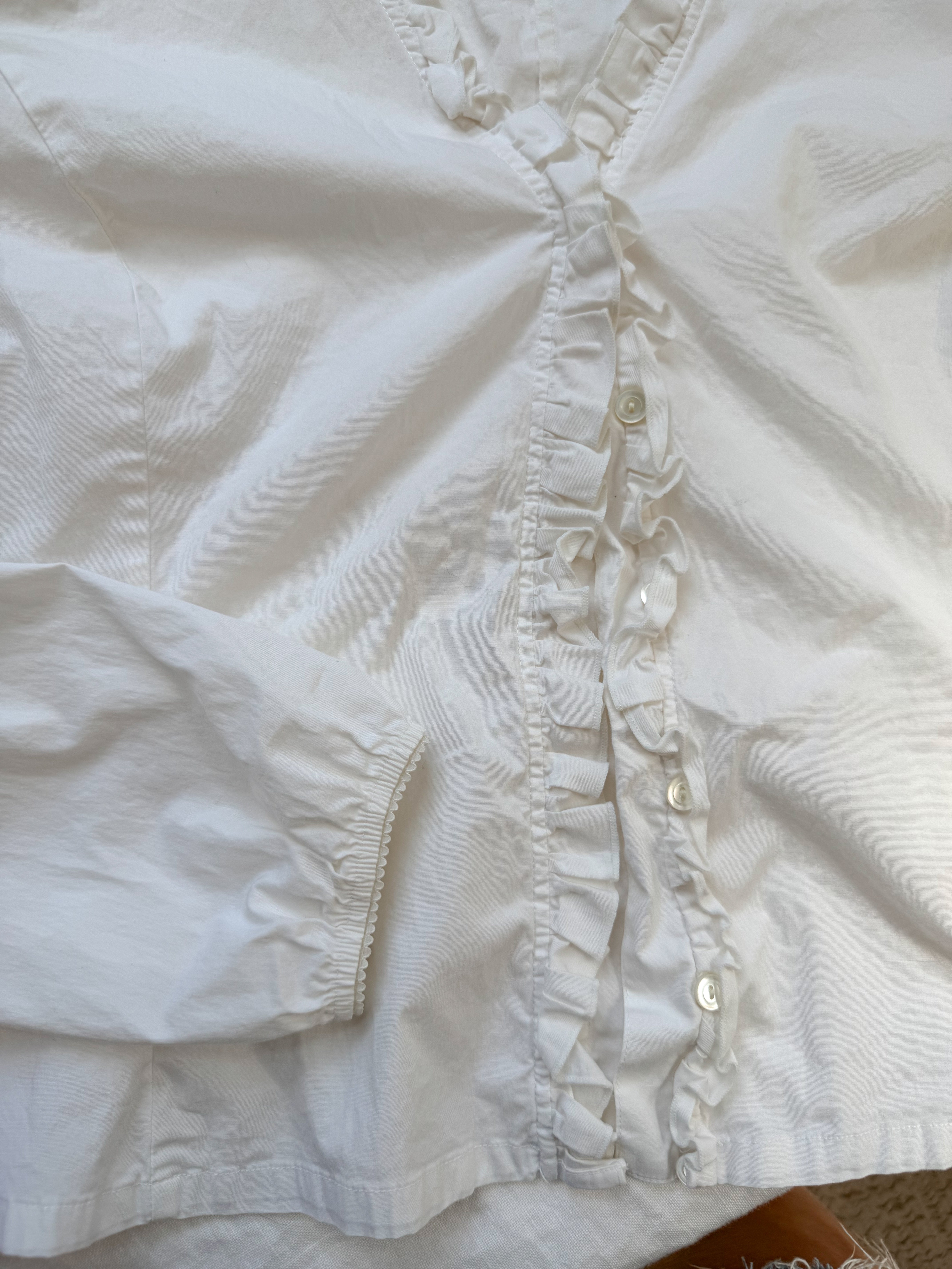 The White Ruffle Blouse (M)