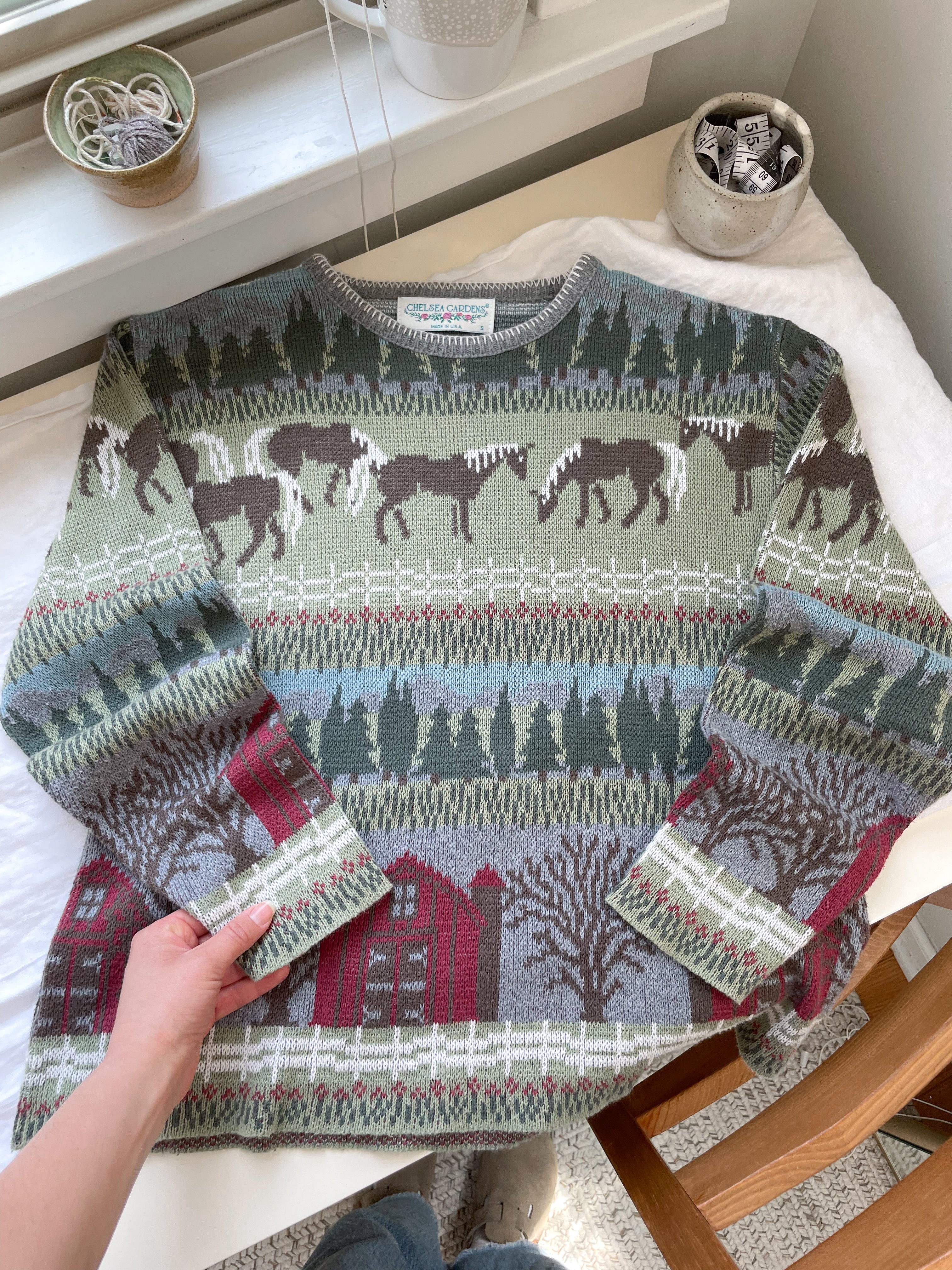 The Scenic Horse Farm Sweater (S)