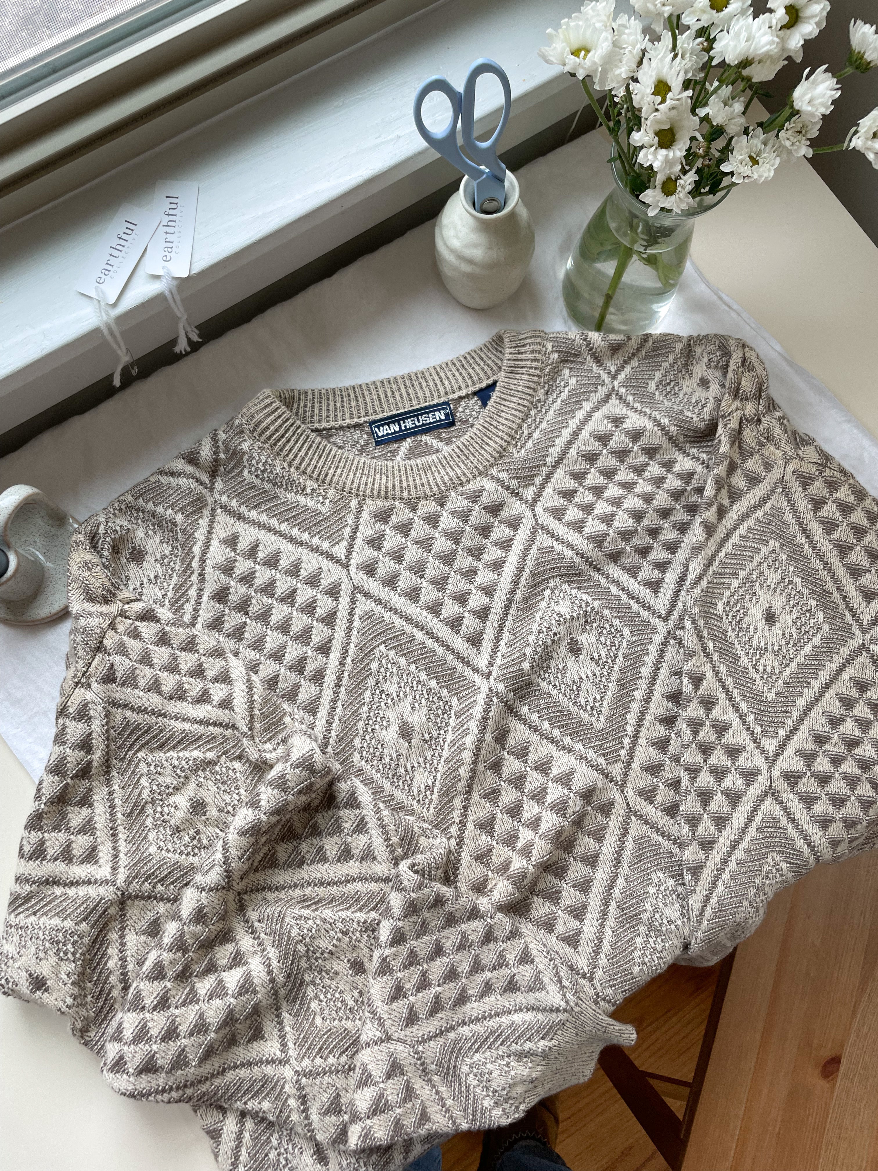 The Neutral Diamond Sweater (XL)