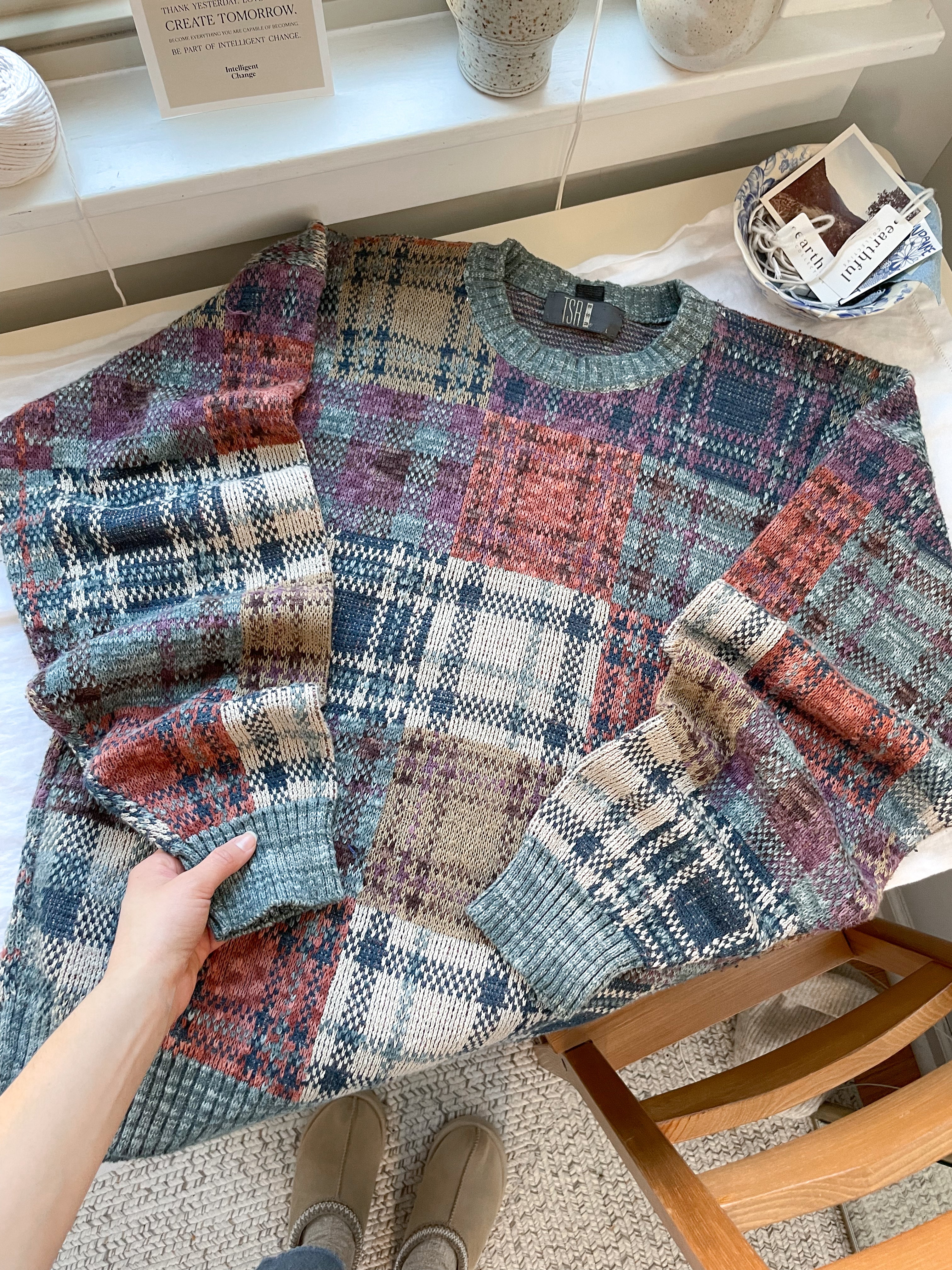 The Colorful Plaid Sweater (L)