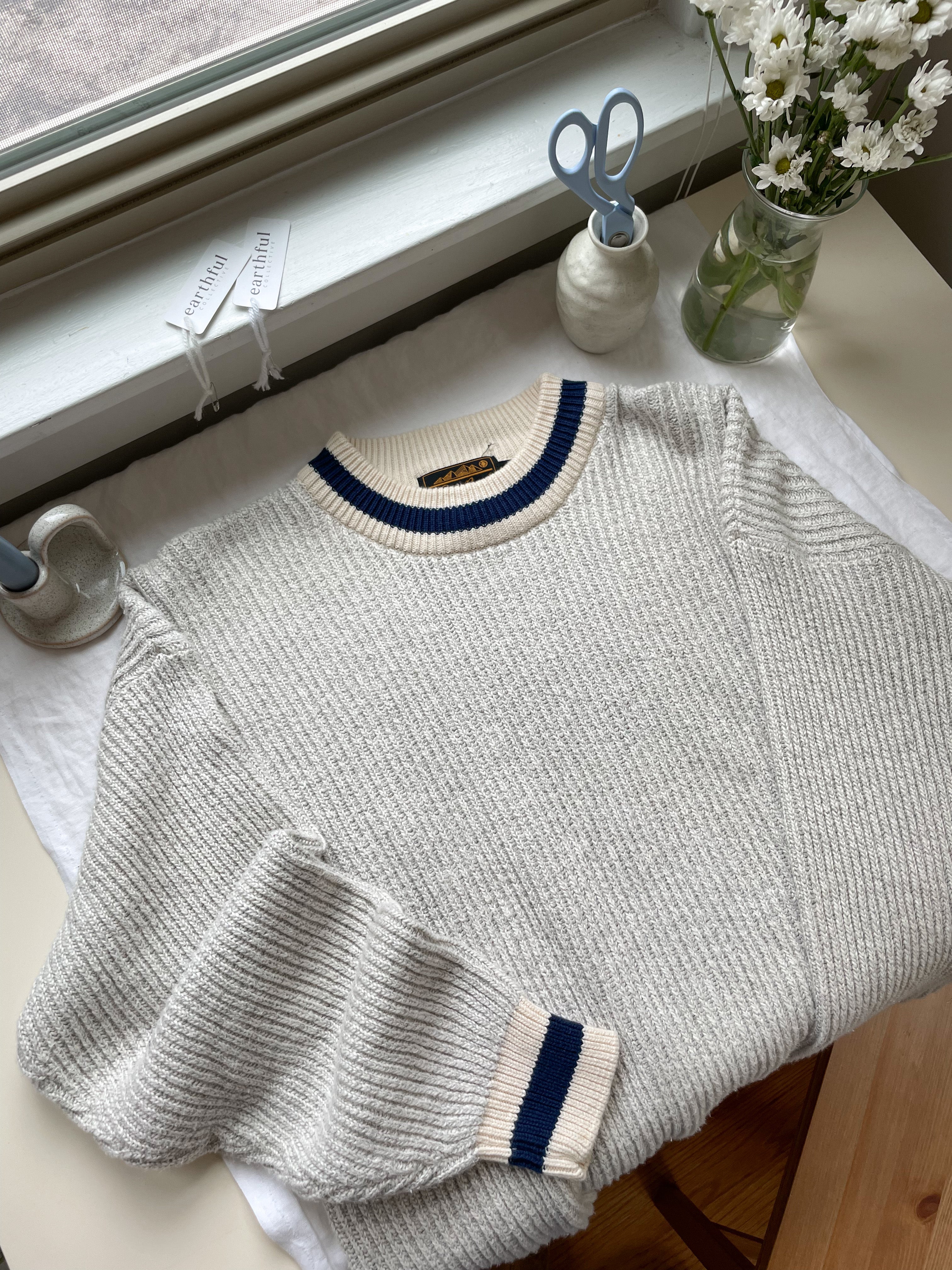 The Grey Collared Sweater (L)