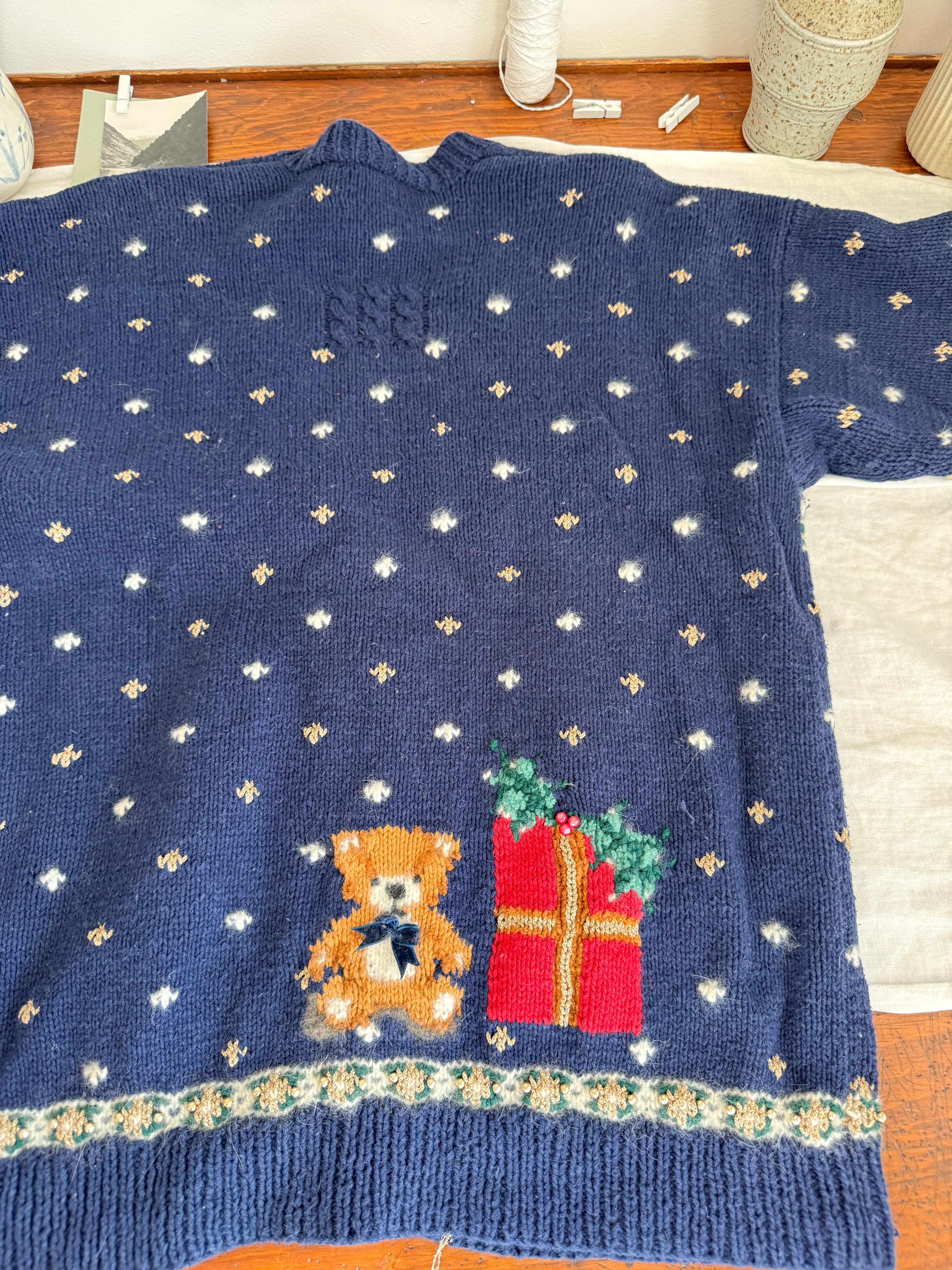 The Grandma Holiday Party Cardigan (L)