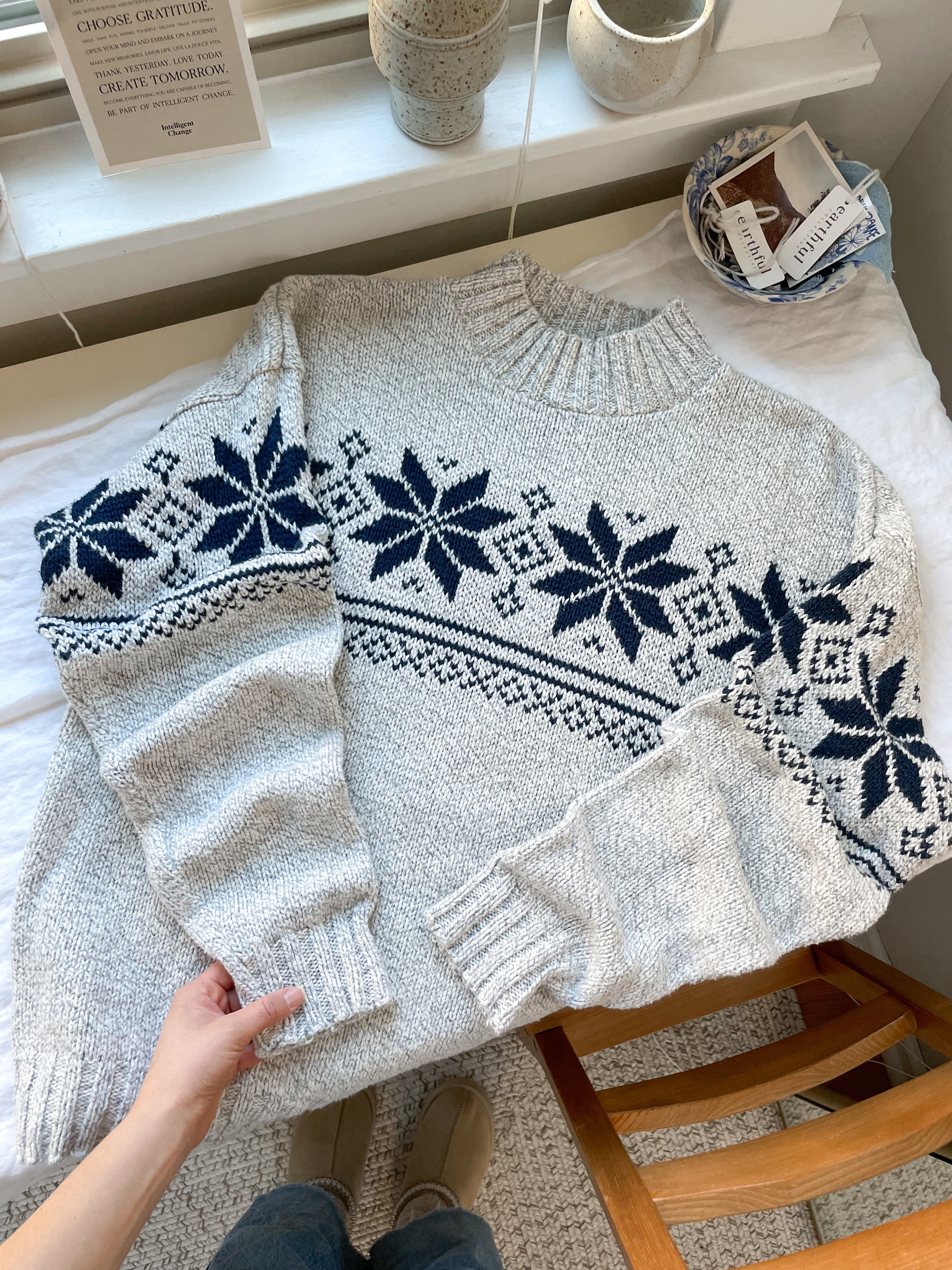 The Snowflake Mock Neck (L)