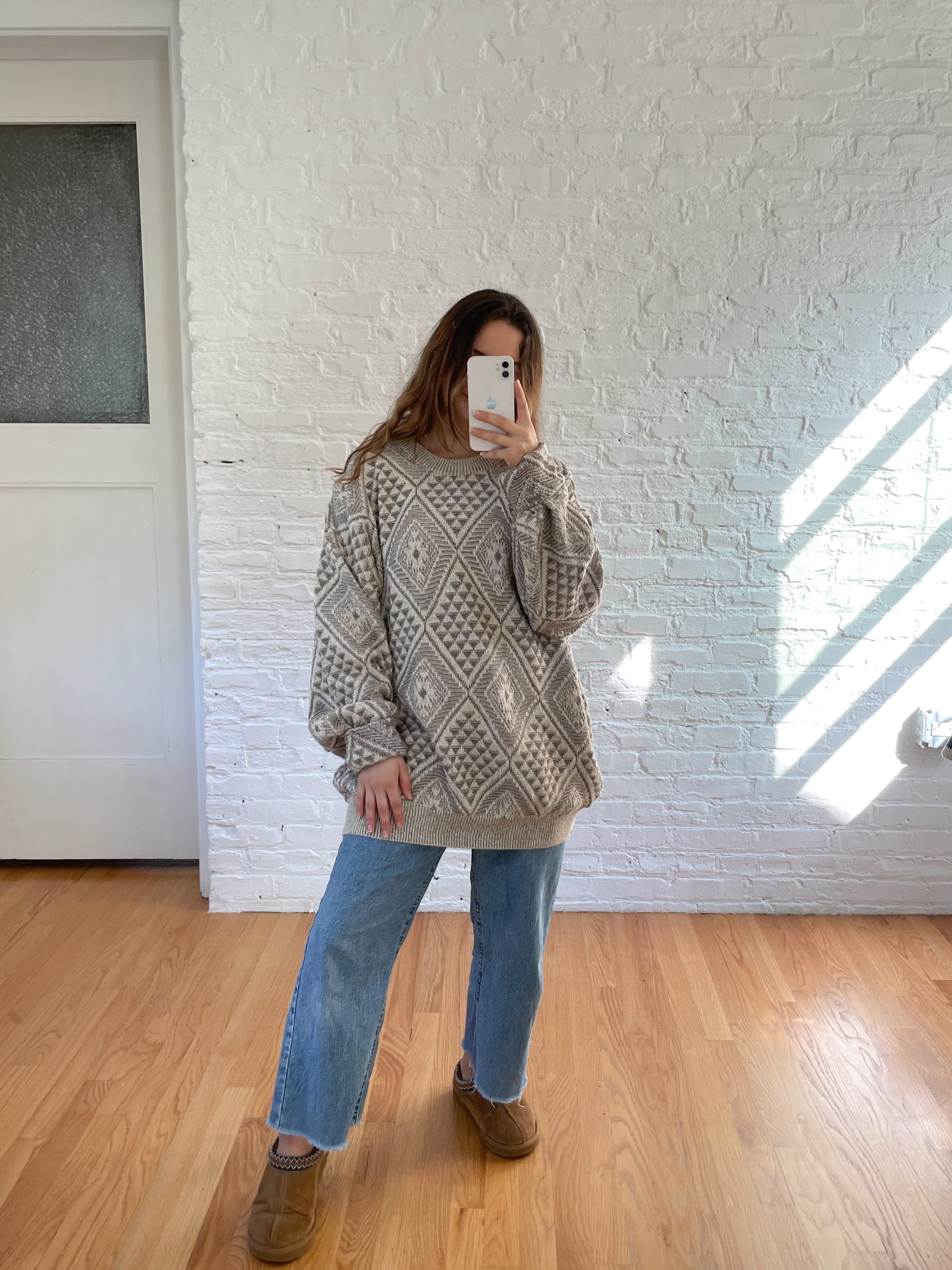 The Neutral Diamond Sweater (XL)