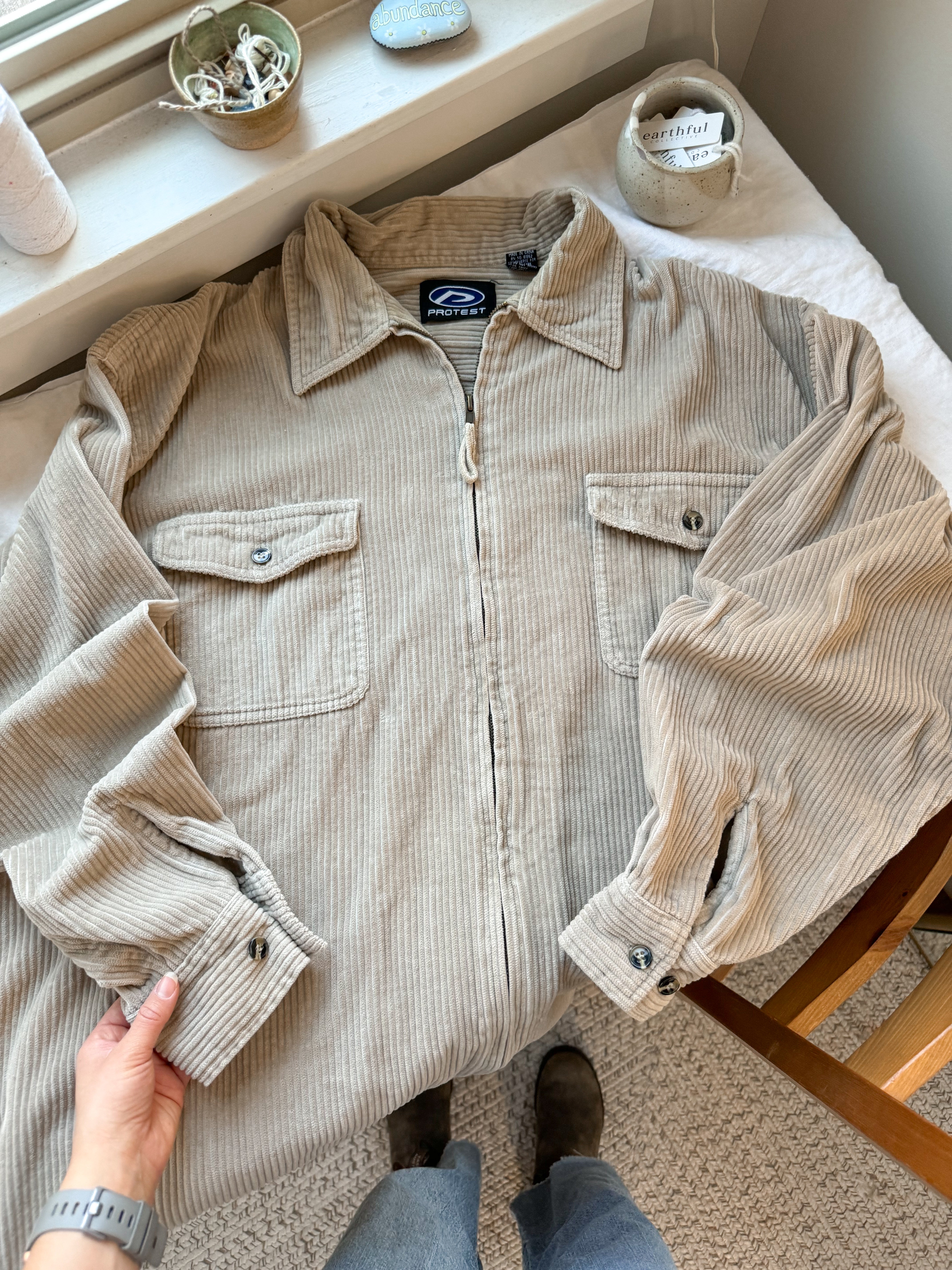 The Oatmeal Corduroy Zip Up (2x)