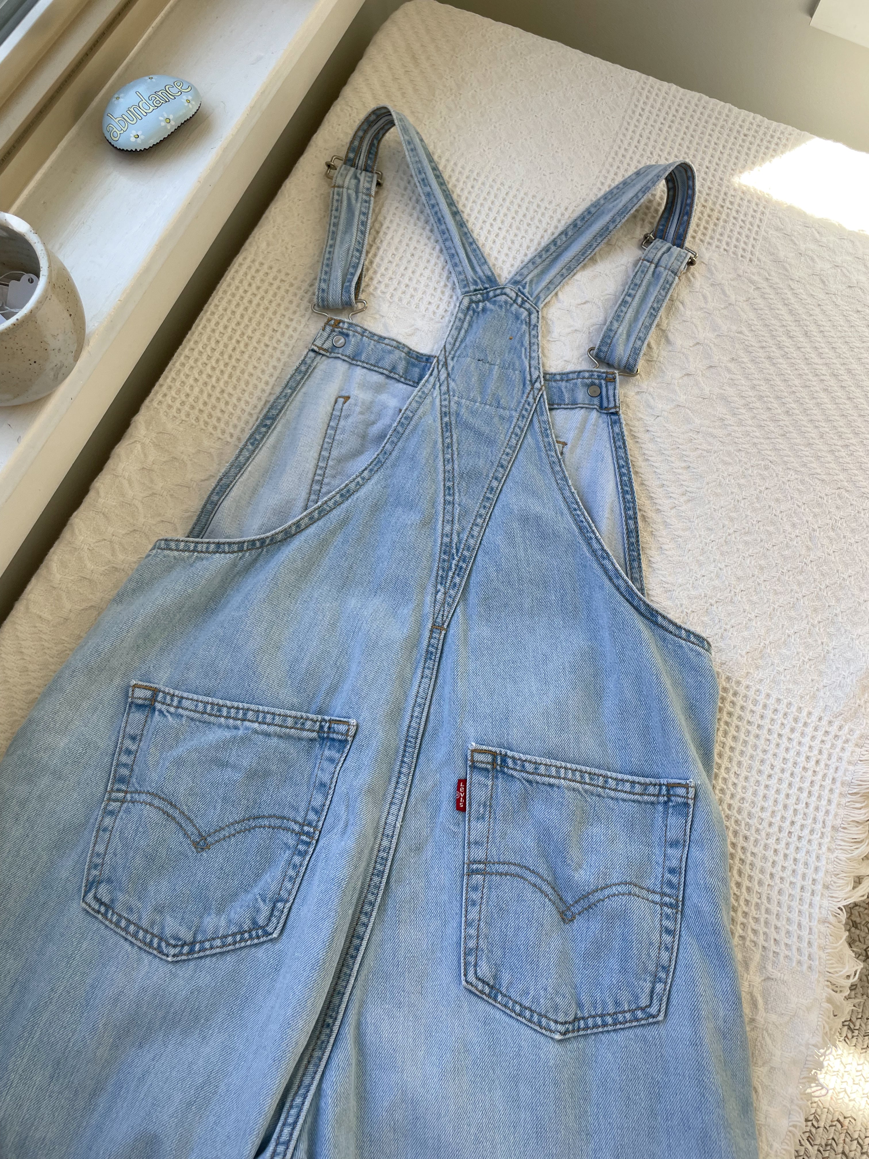 Light Wash Levi Overalls (S)