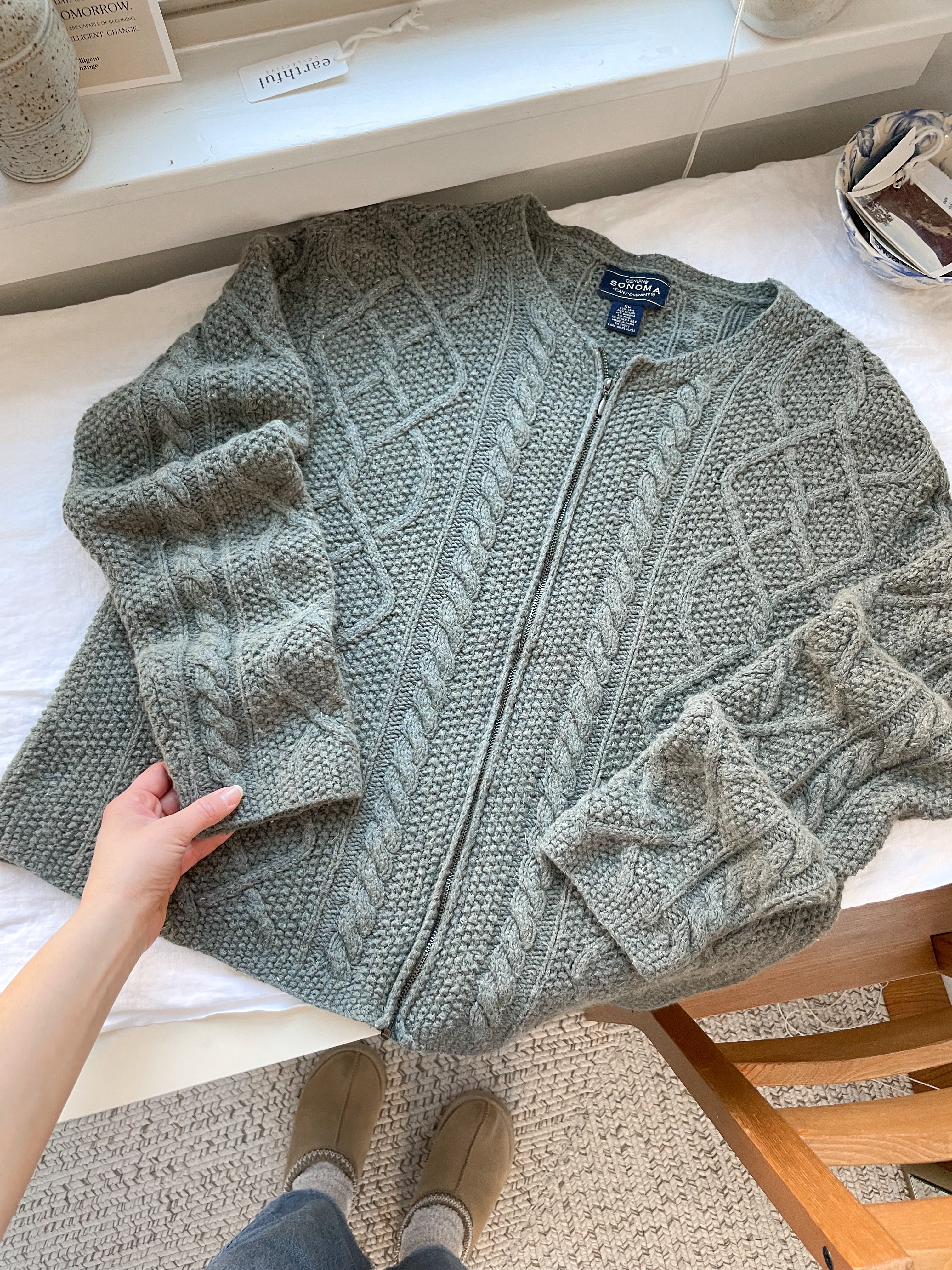 The Toboggan Cardigan (L)