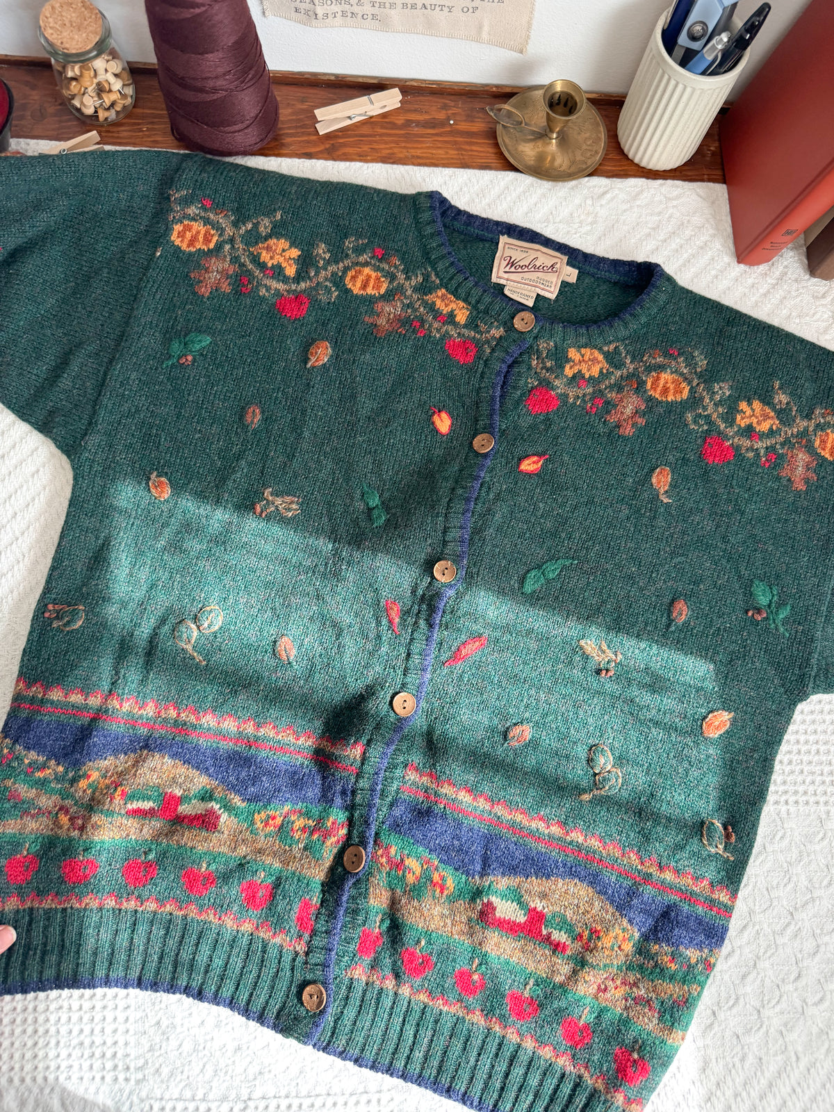 The Autumnal Village Cardigan (XL)