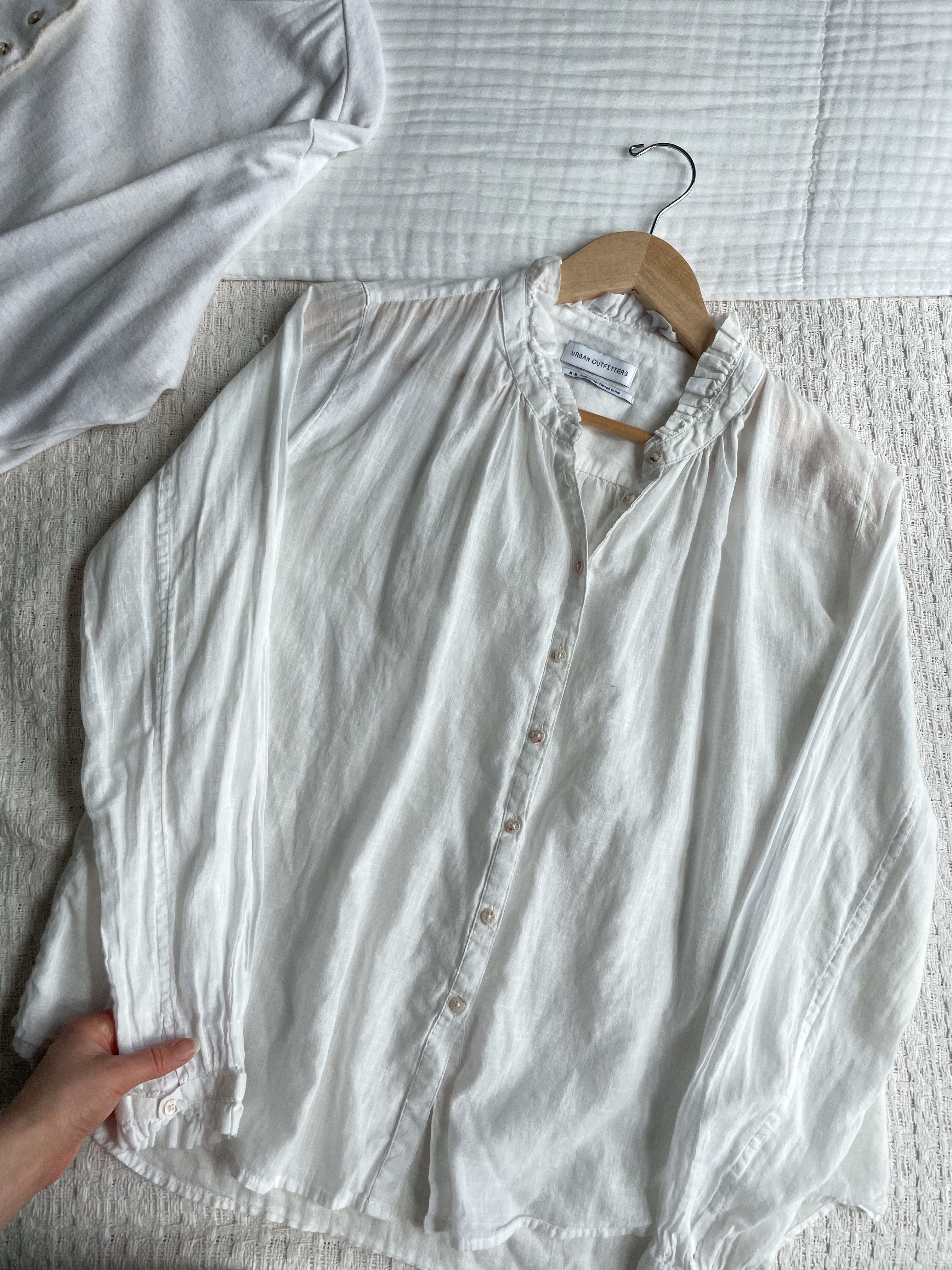 The Plume Button Up (M)