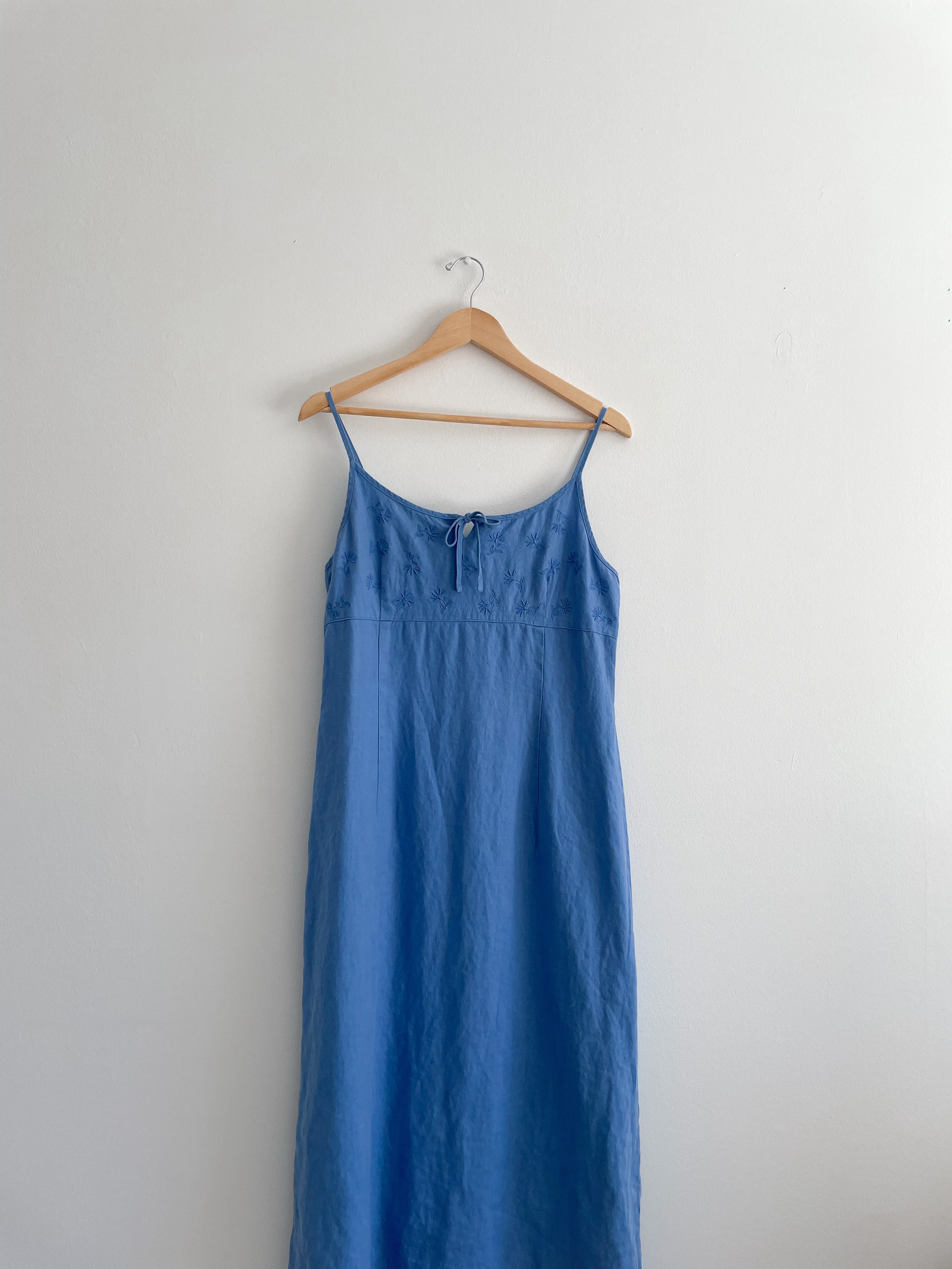 The Dusk Linen Dress (12)