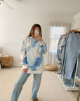 The Cloudy Sky Crewneck (M)