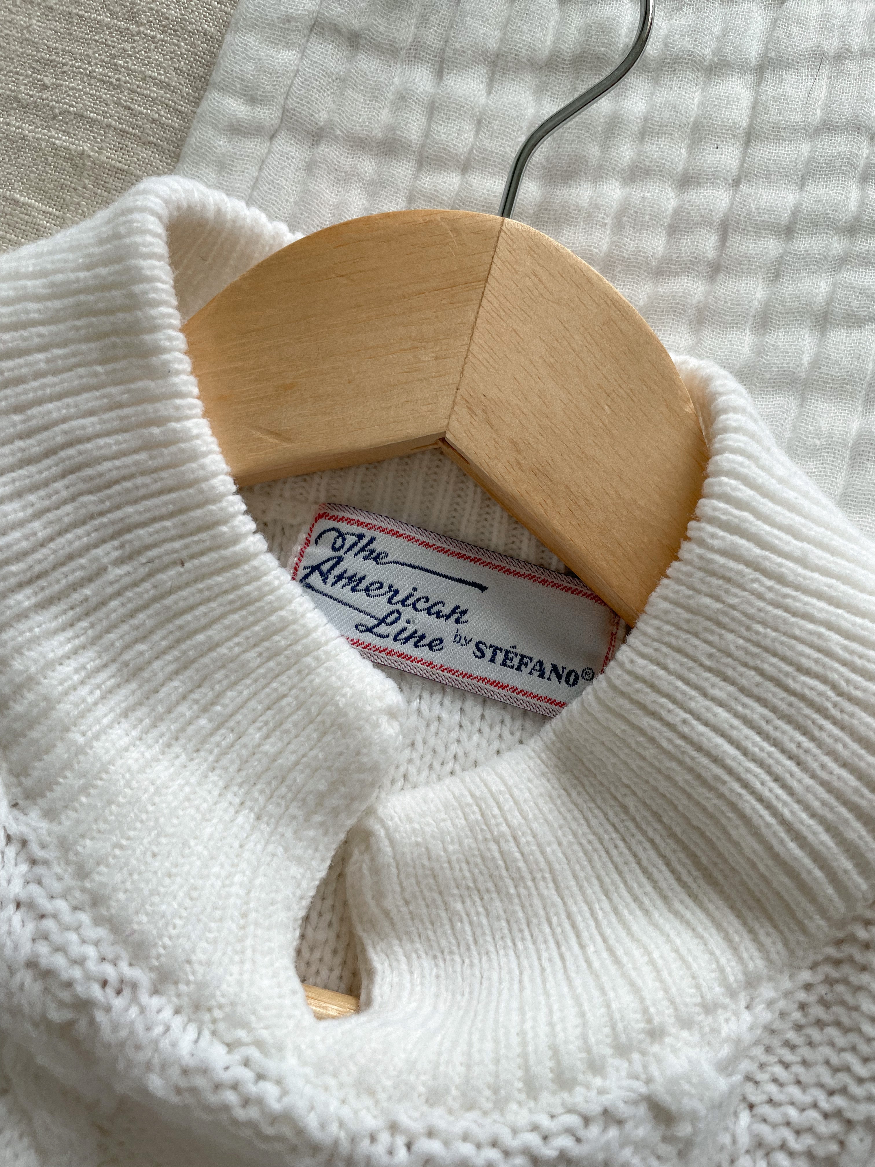 The Igloo Sweater (L)