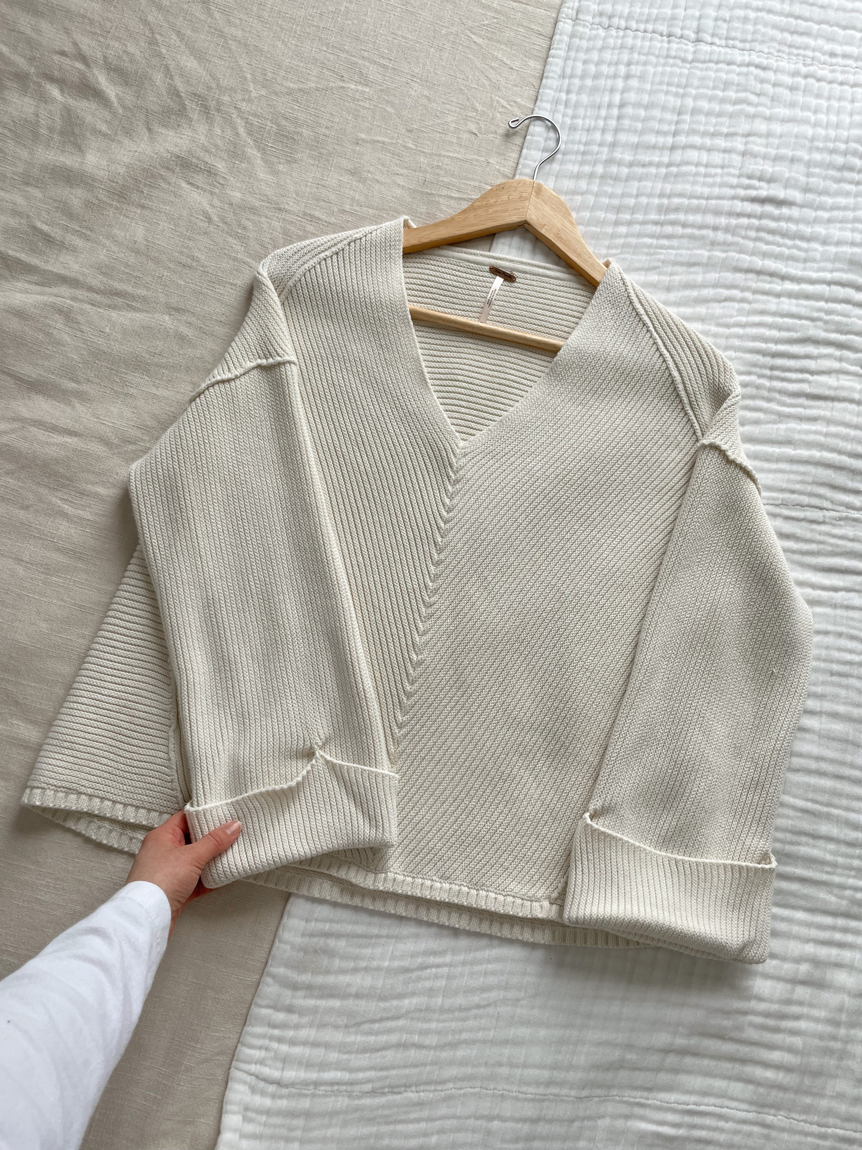 The Flurry Sweater (XS)