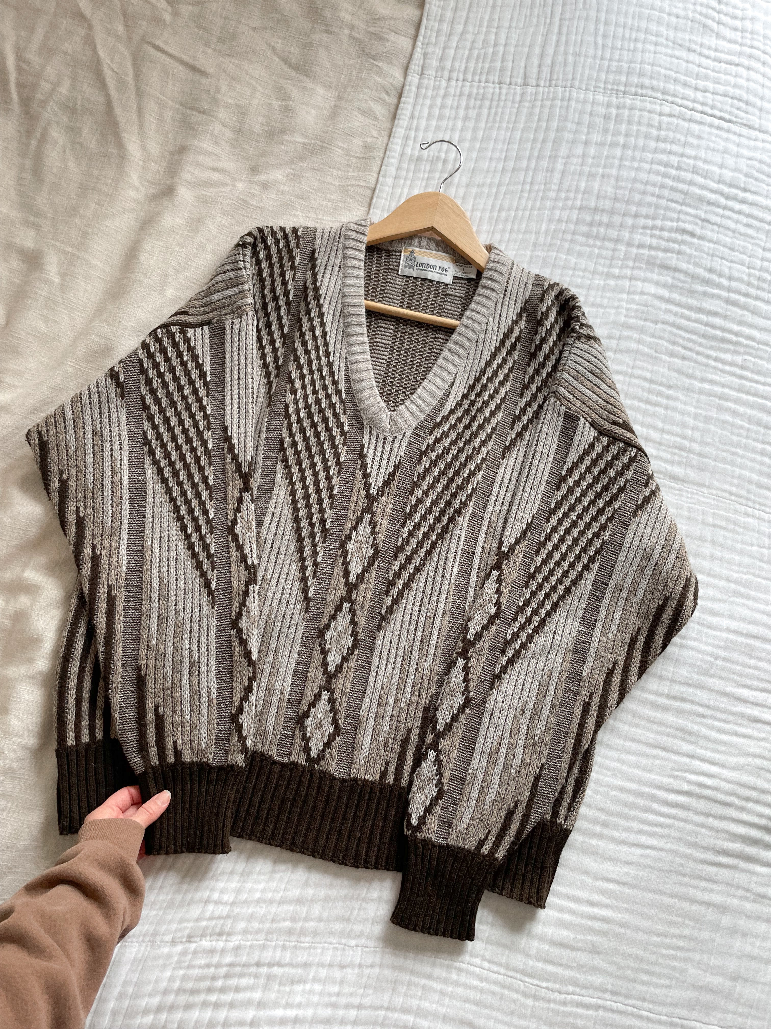 Vintage V Neck Sweater (L)